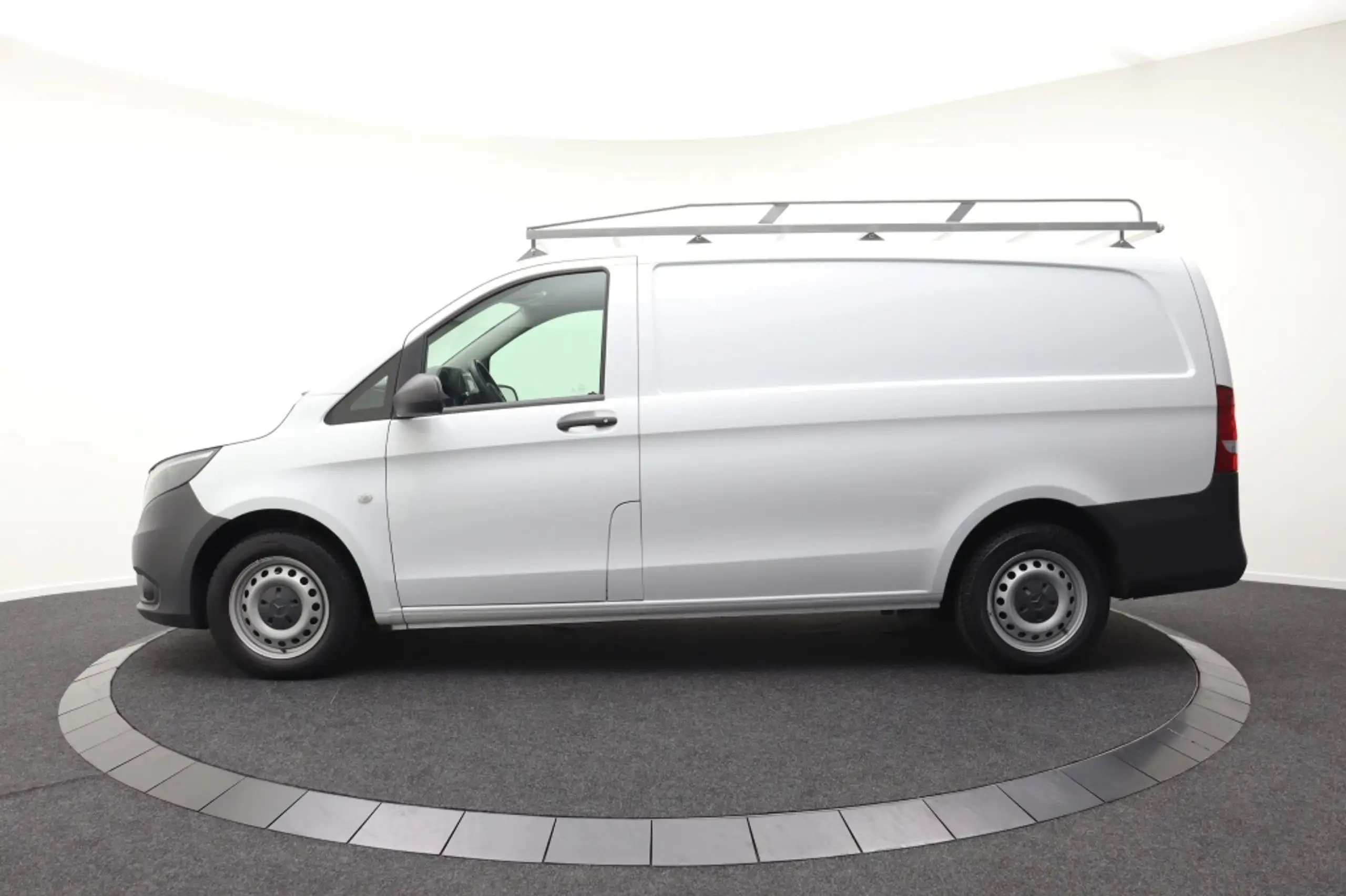 Mercedes-Benz - Vito