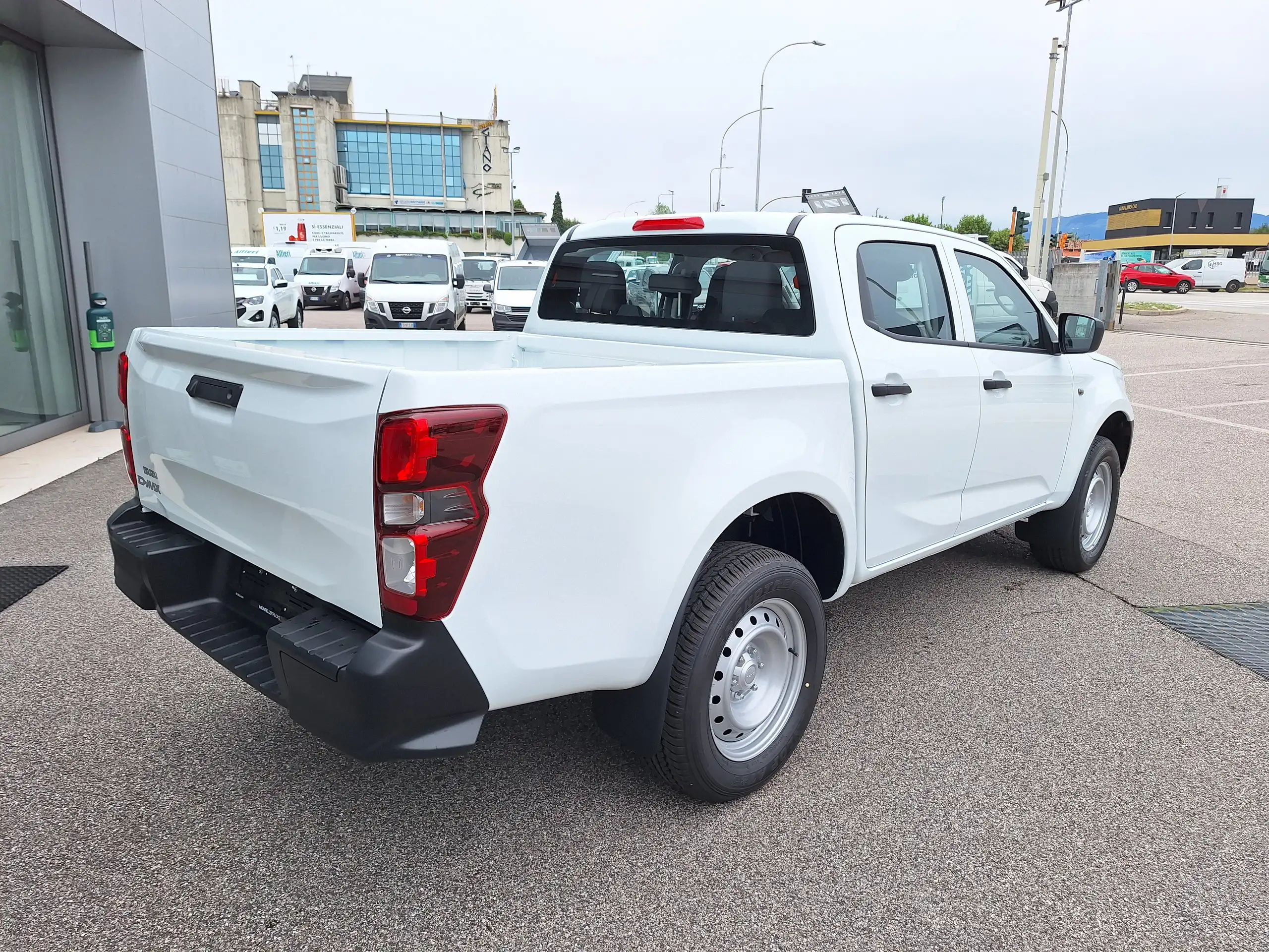 Isuzu - D-Max