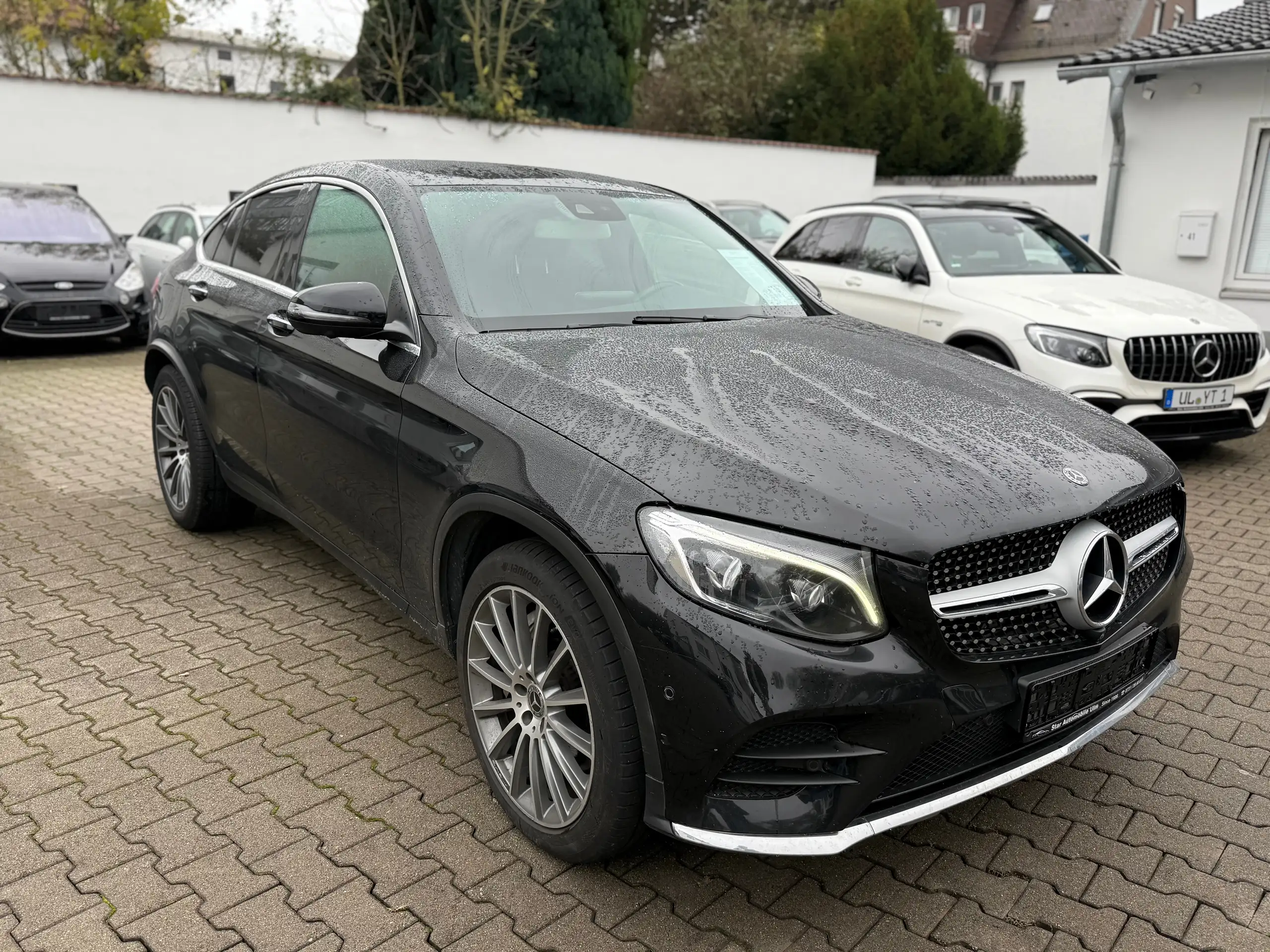 Mercedes-Benz - GLC 350