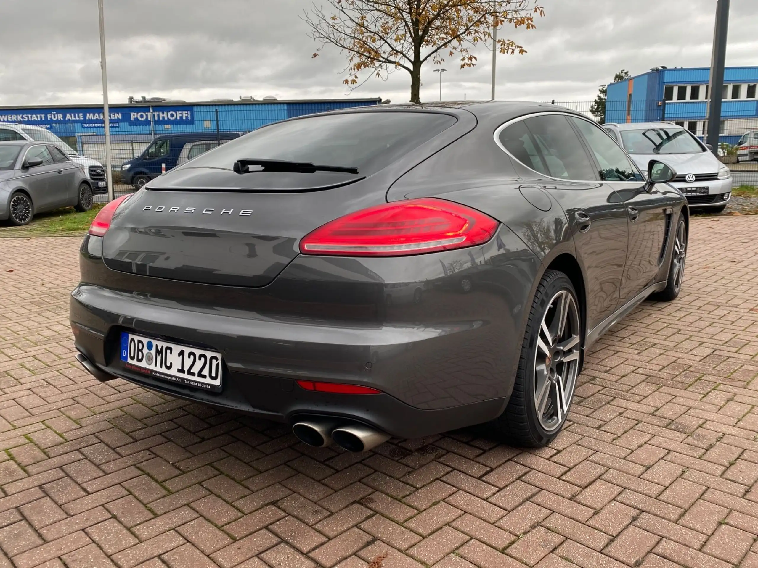 Porsche - Panamera