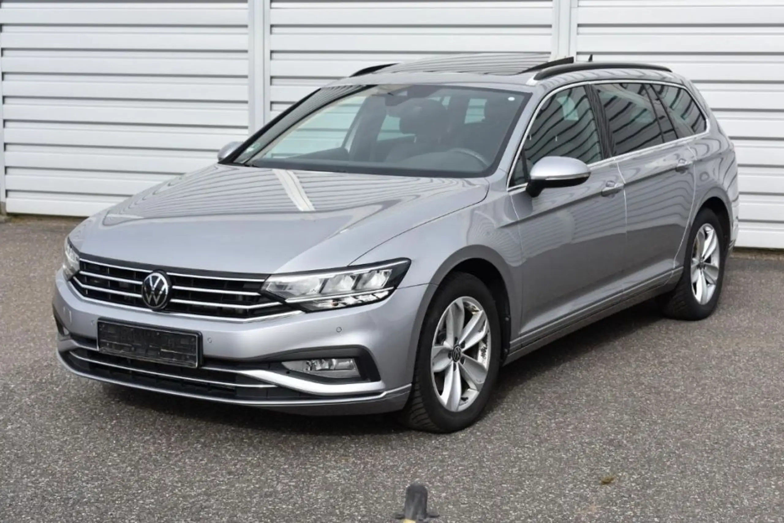 Volkswagen - Passat Variant