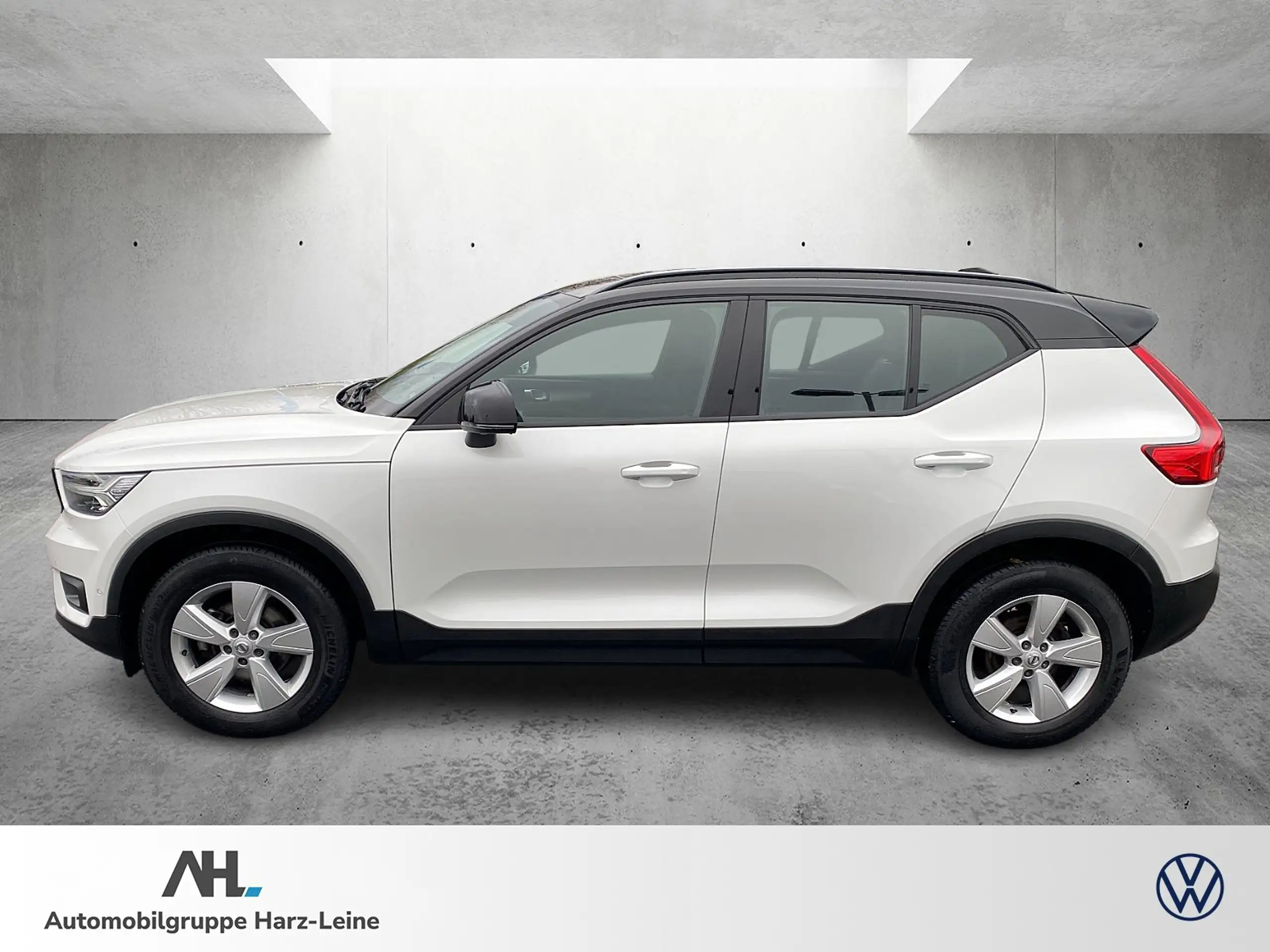 Volvo - XC40