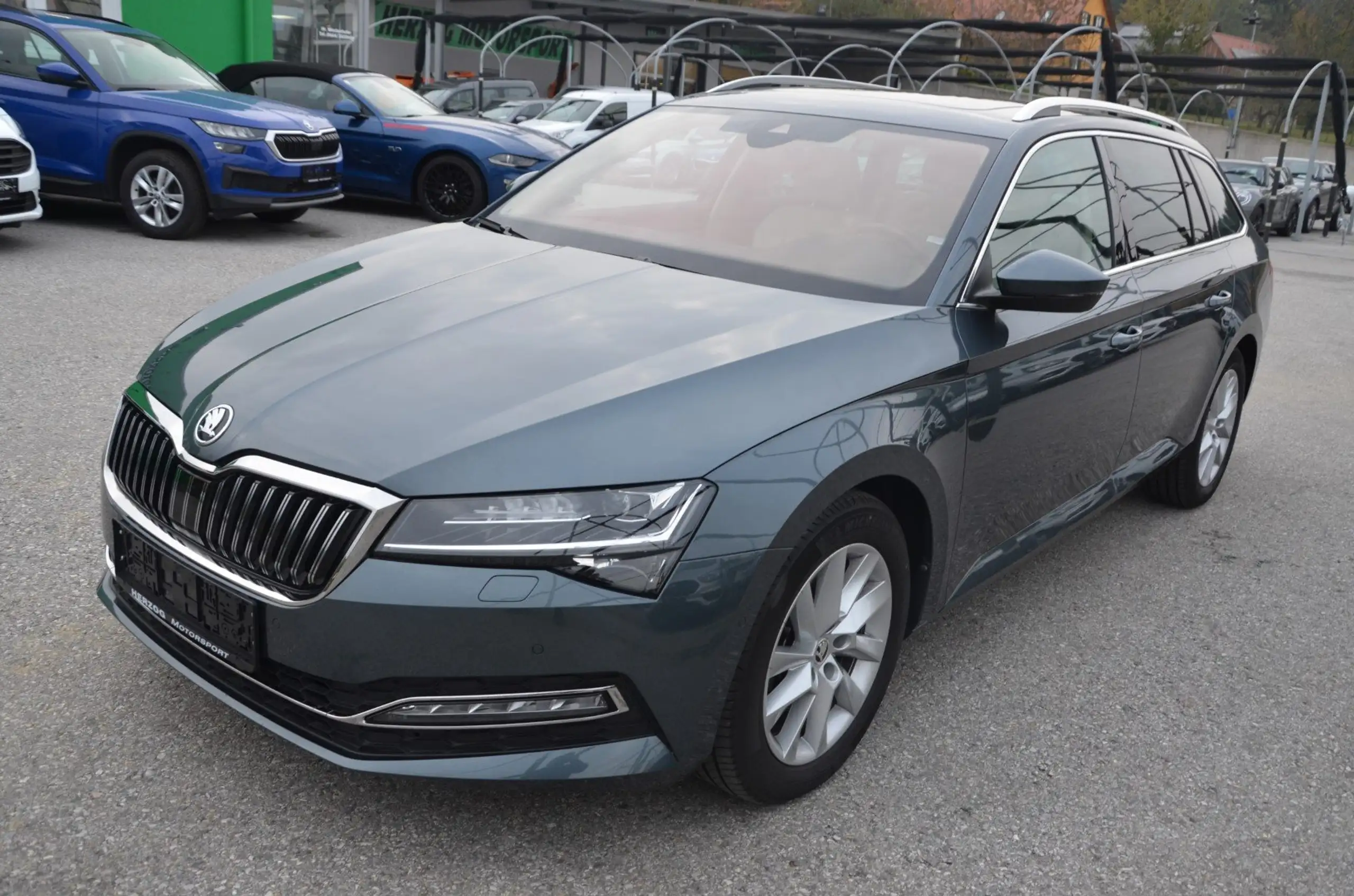 Skoda - Superb