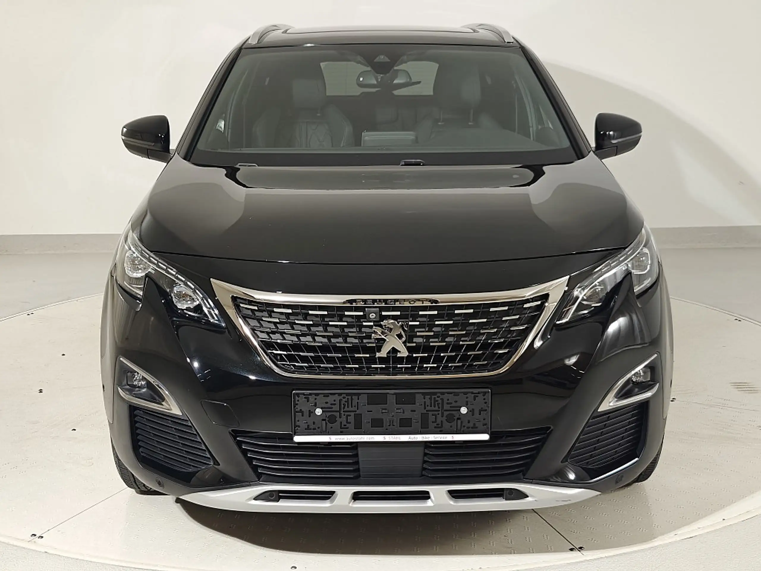 Peugeot - 5008