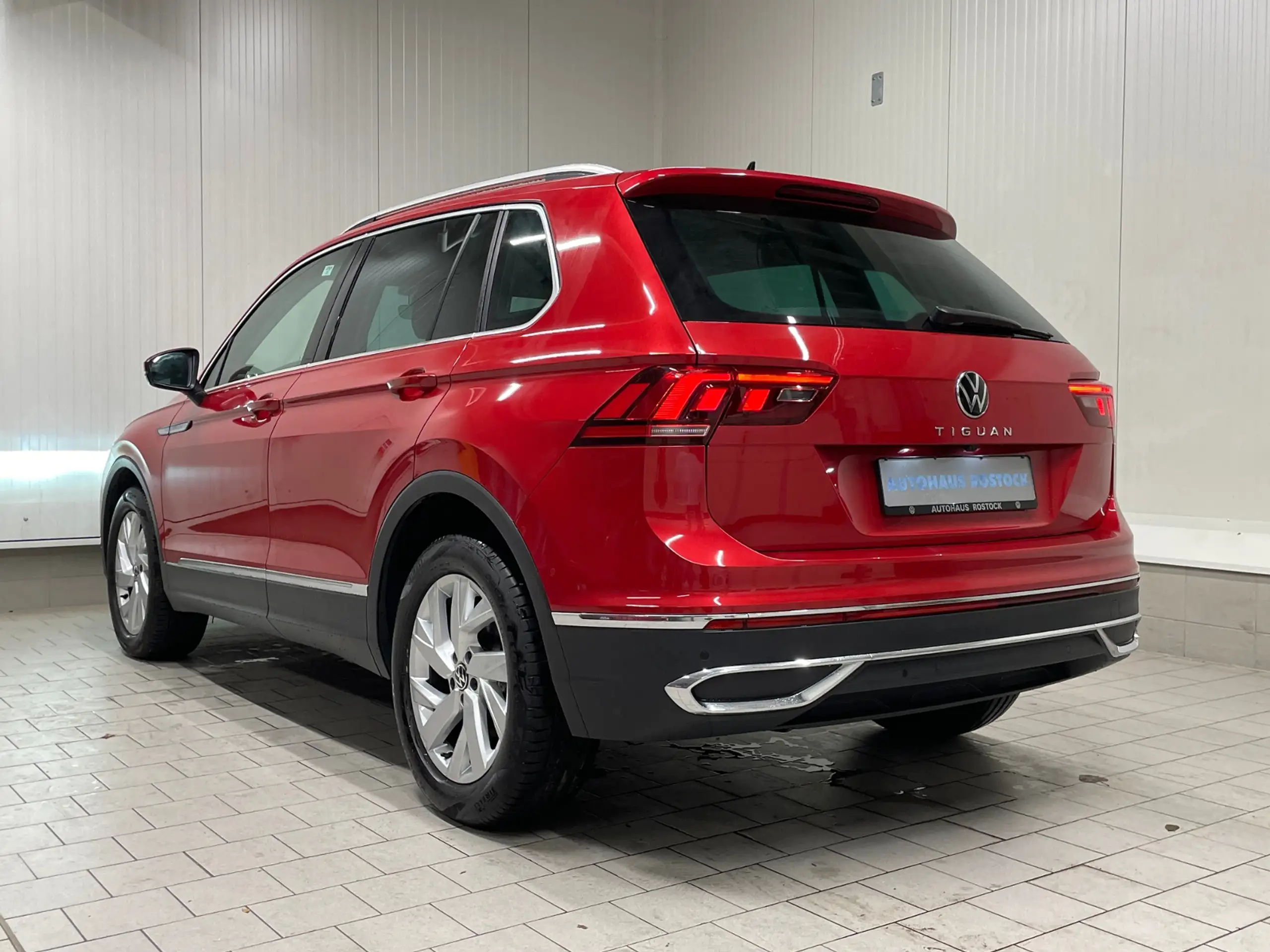 Volkswagen - Tiguan