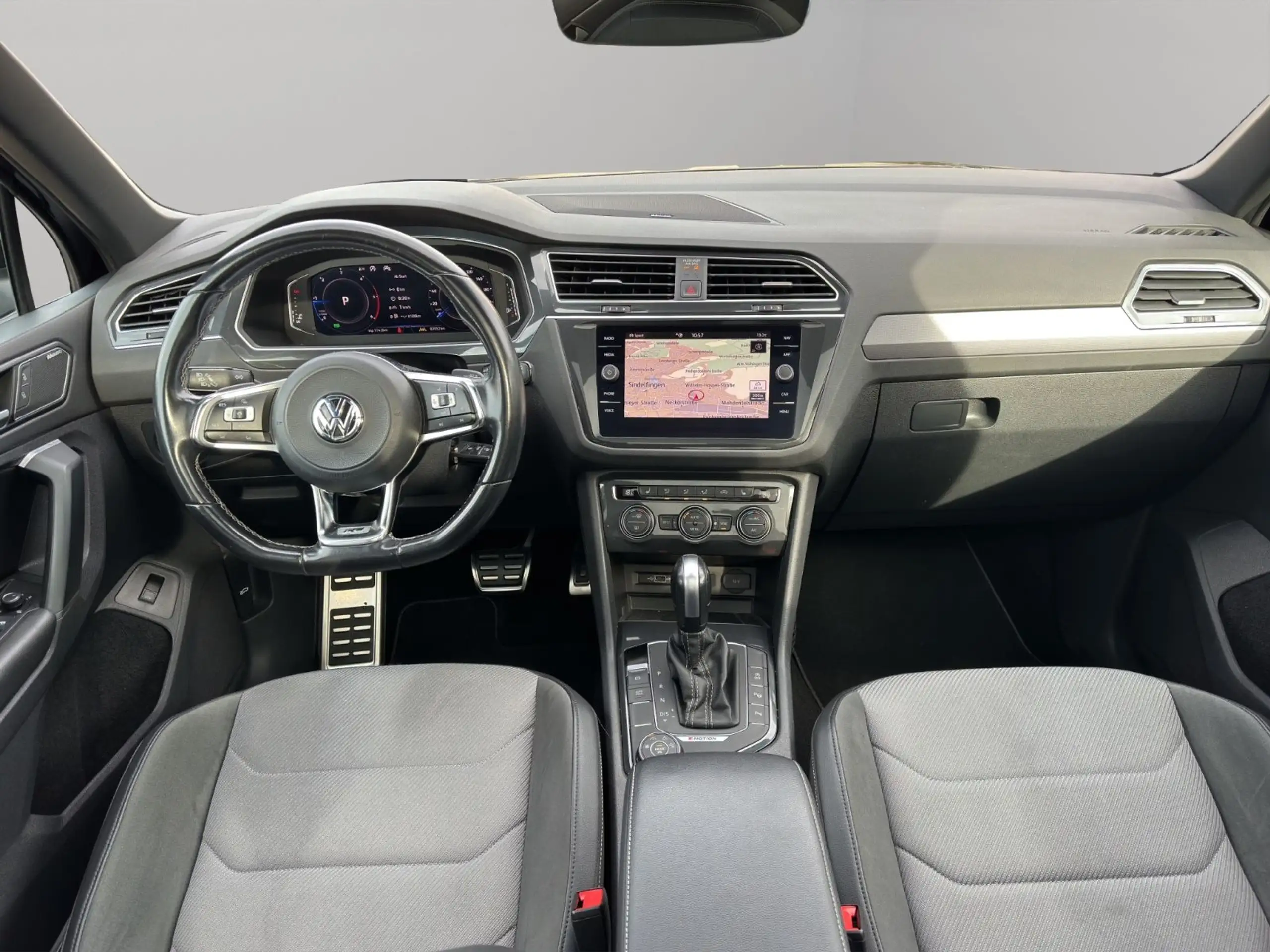 Volkswagen - Tiguan