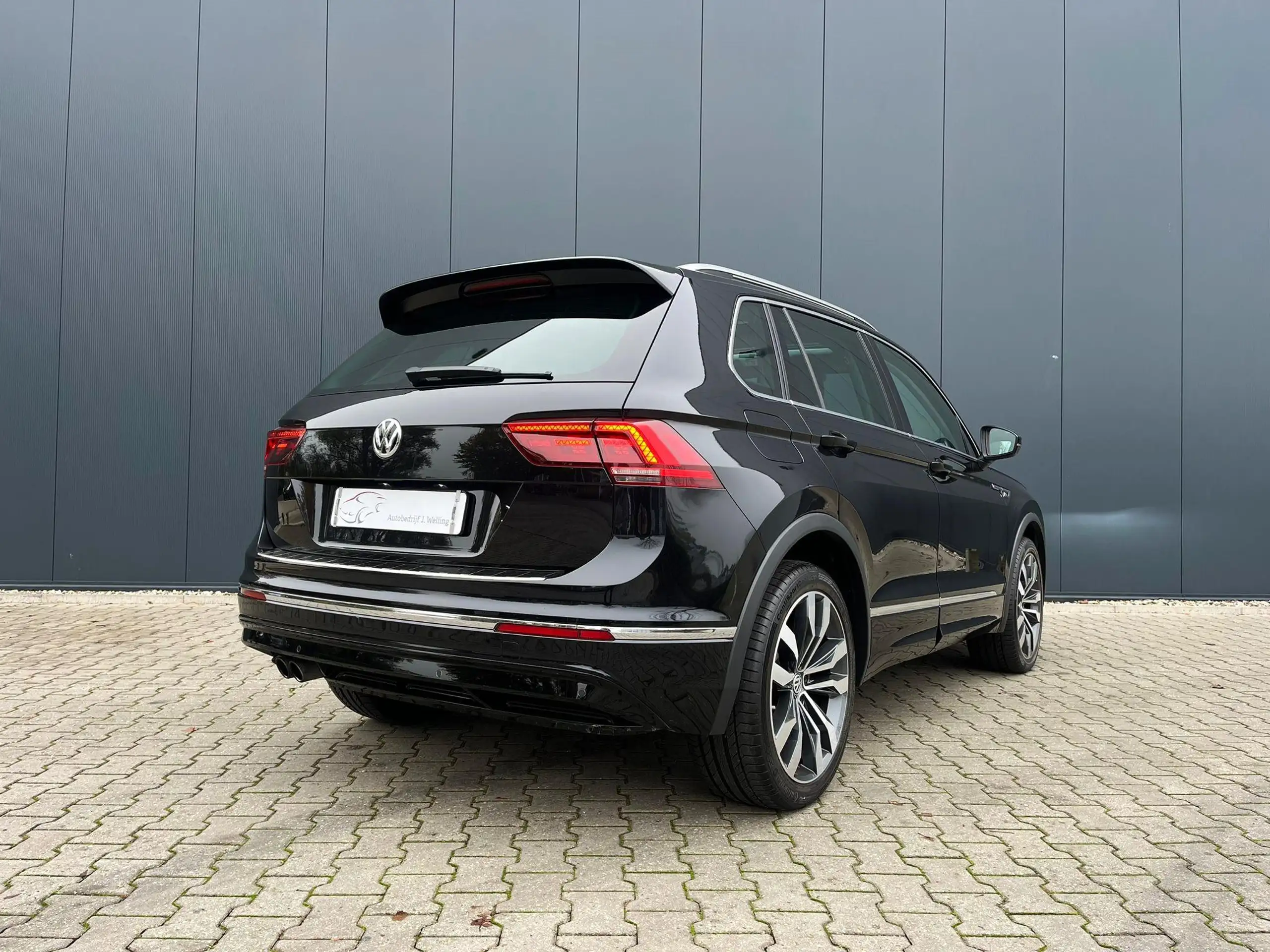 Volkswagen - Tiguan