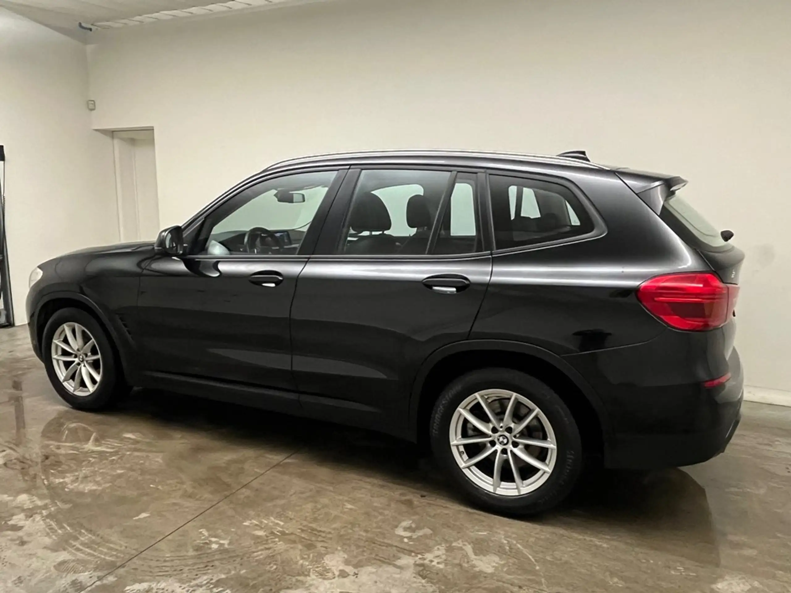 BMW - X3