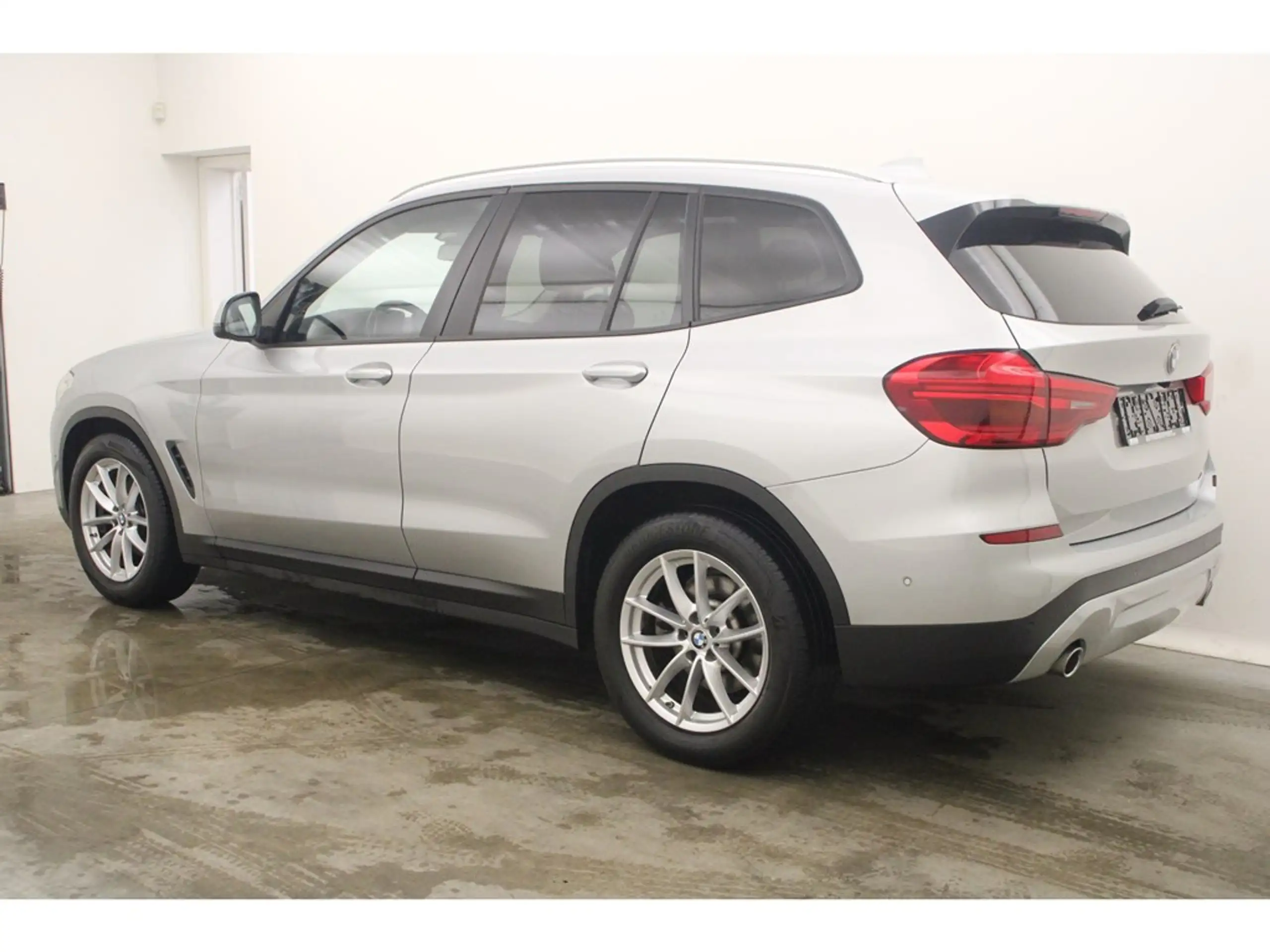 BMW - X3