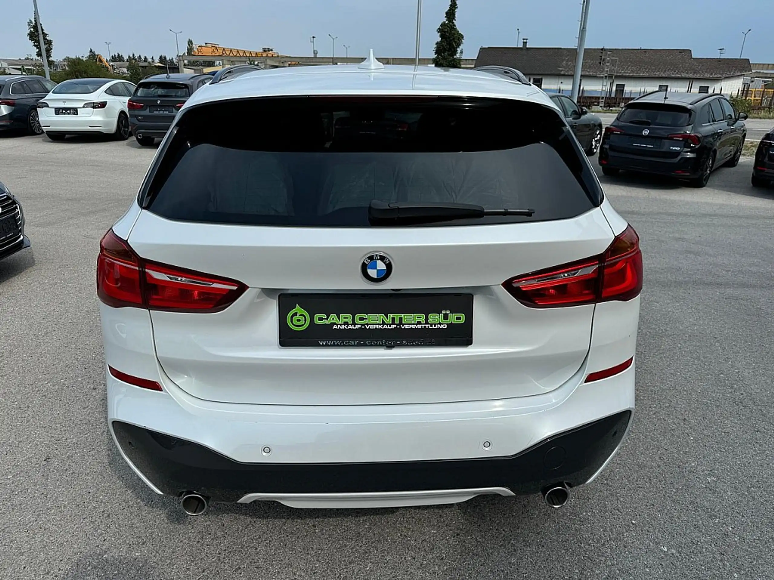 BMW - X1