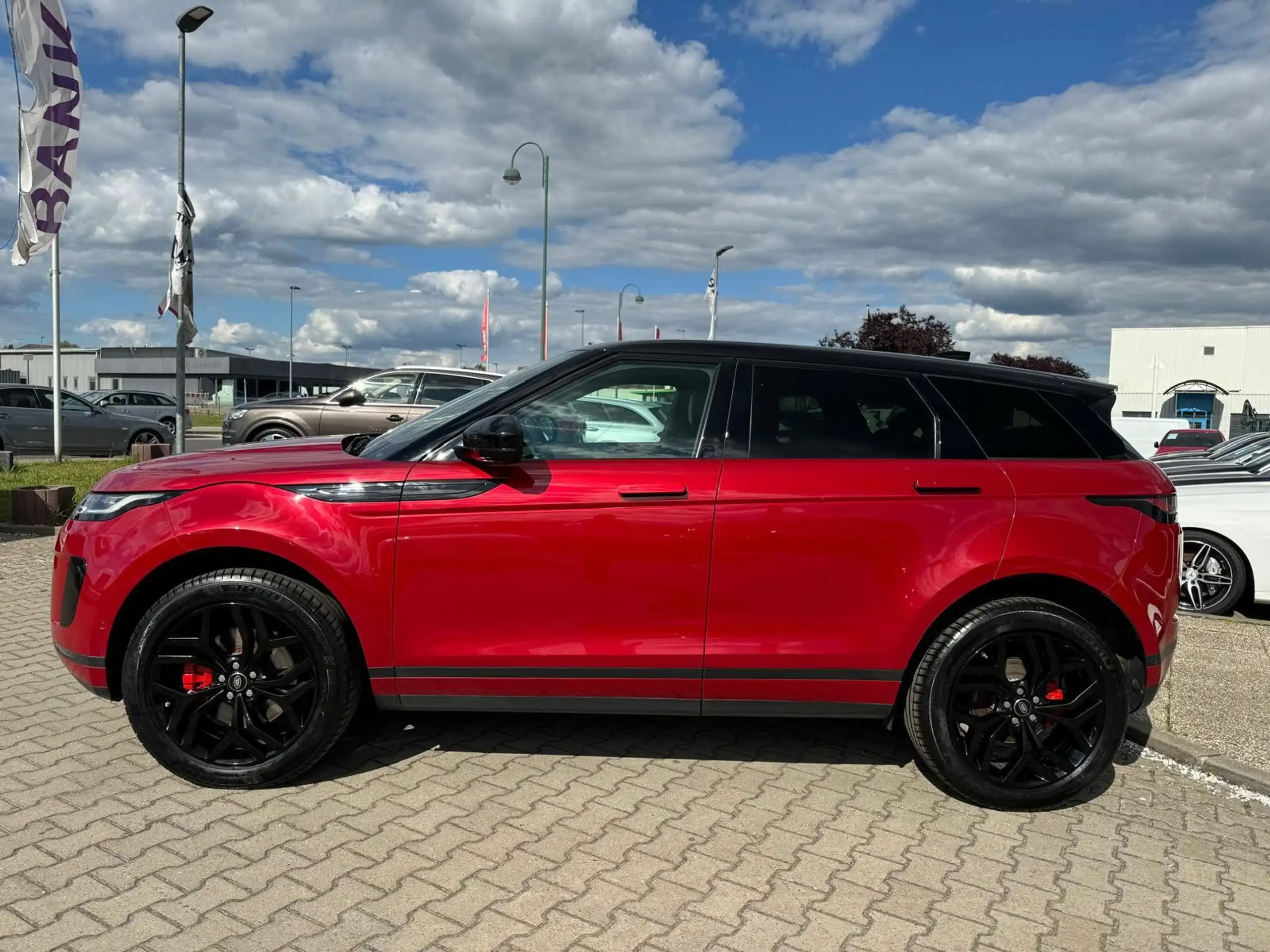 Land Rover - Range Rover Evoque