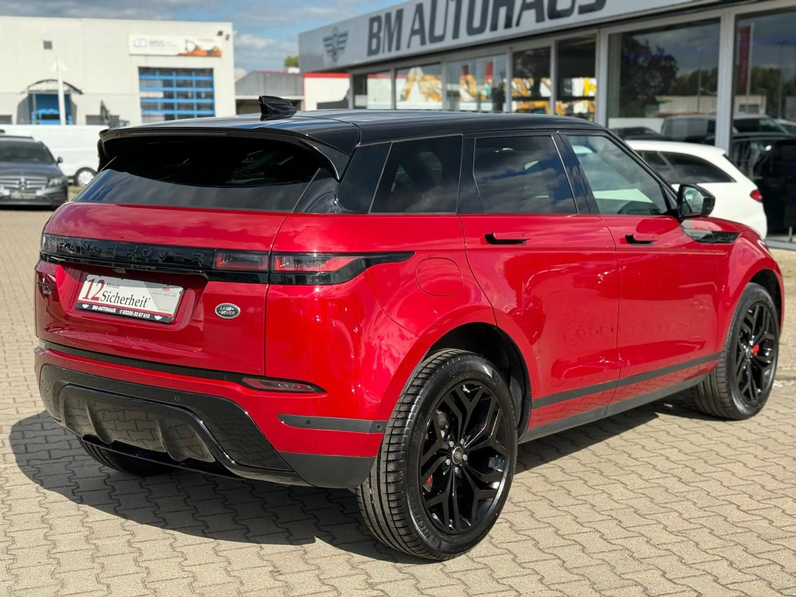 Land Rover - Range Rover Evoque