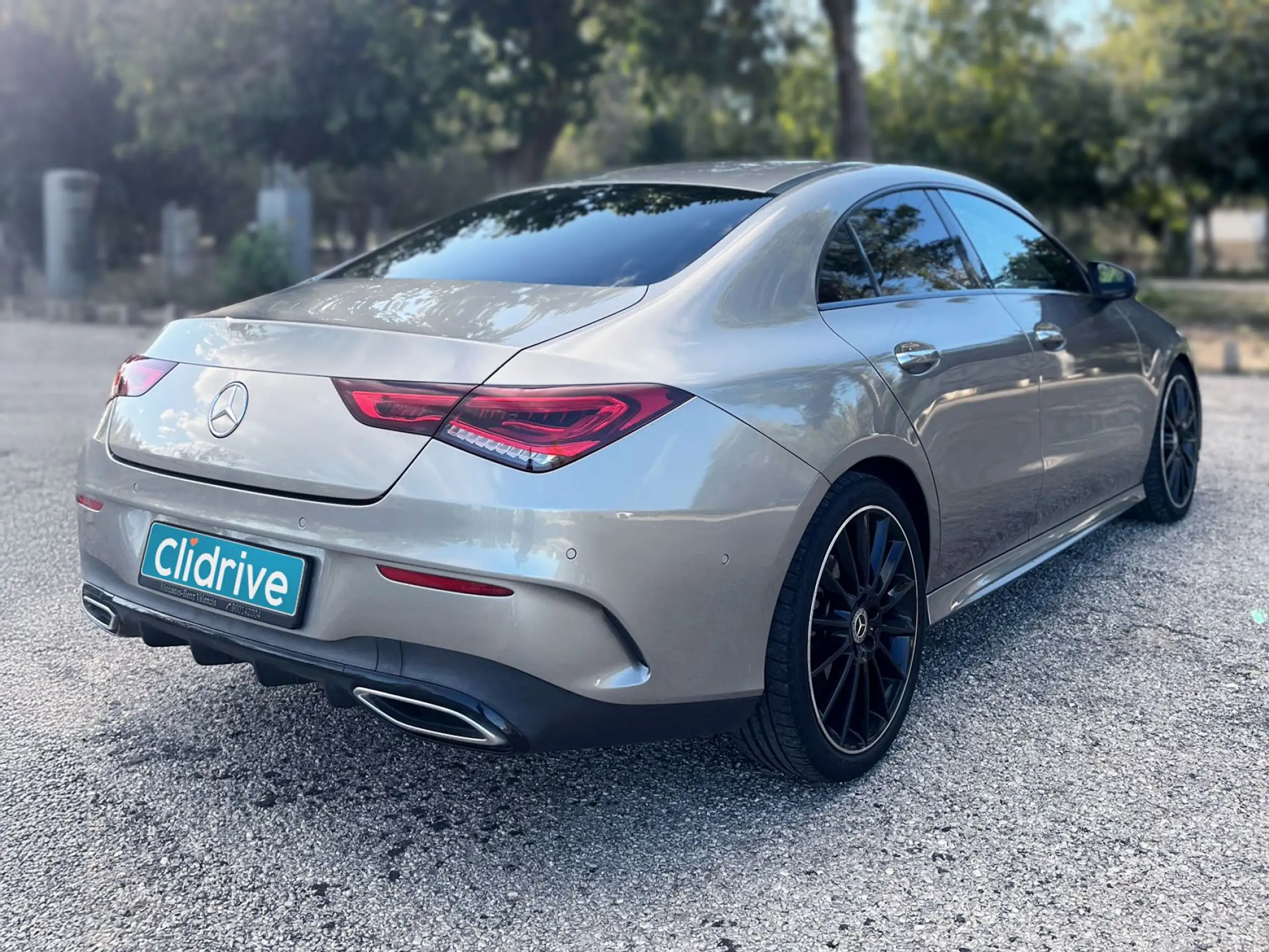 Mercedes-Benz - CLA 180