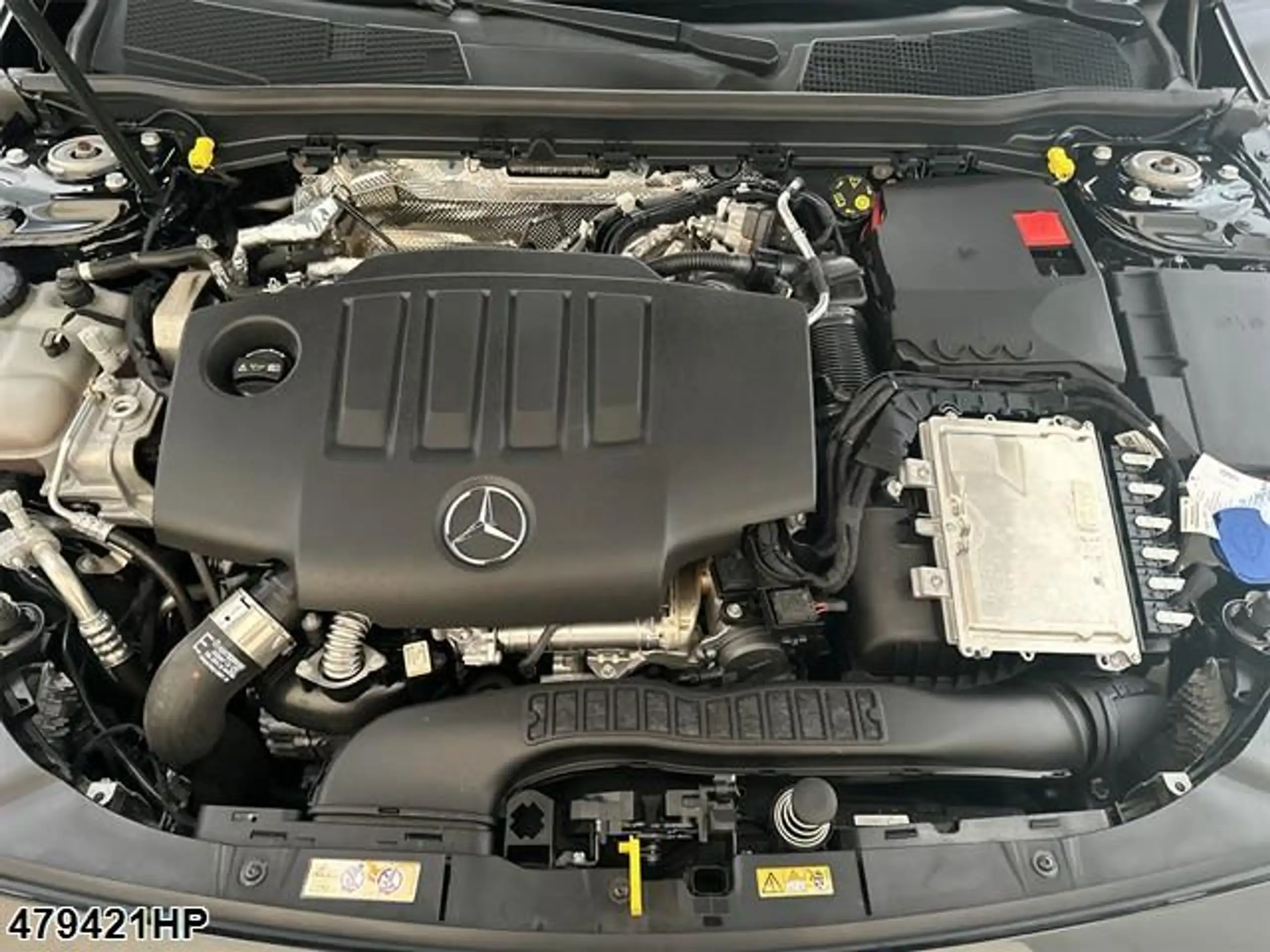 Mercedes-Benz - CLA 200