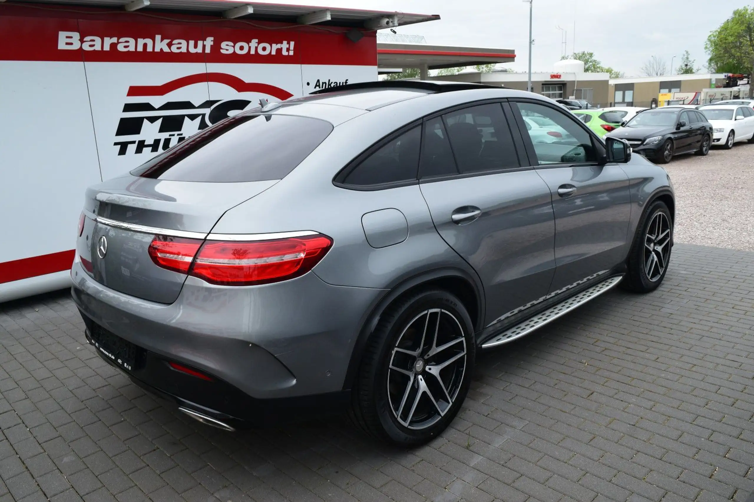 Mercedes-Benz - GLE 350