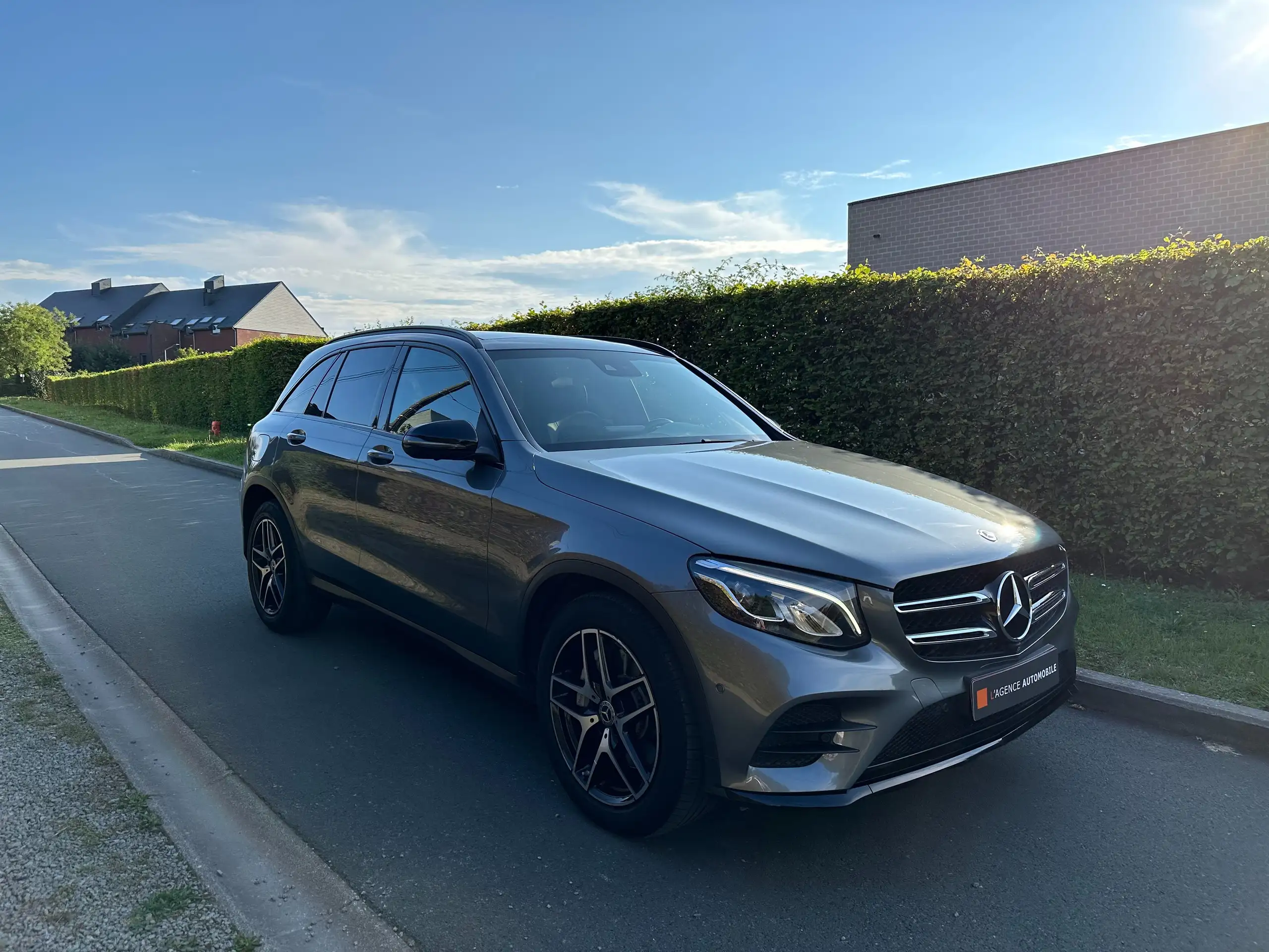 Mercedes-Benz - GLC 220