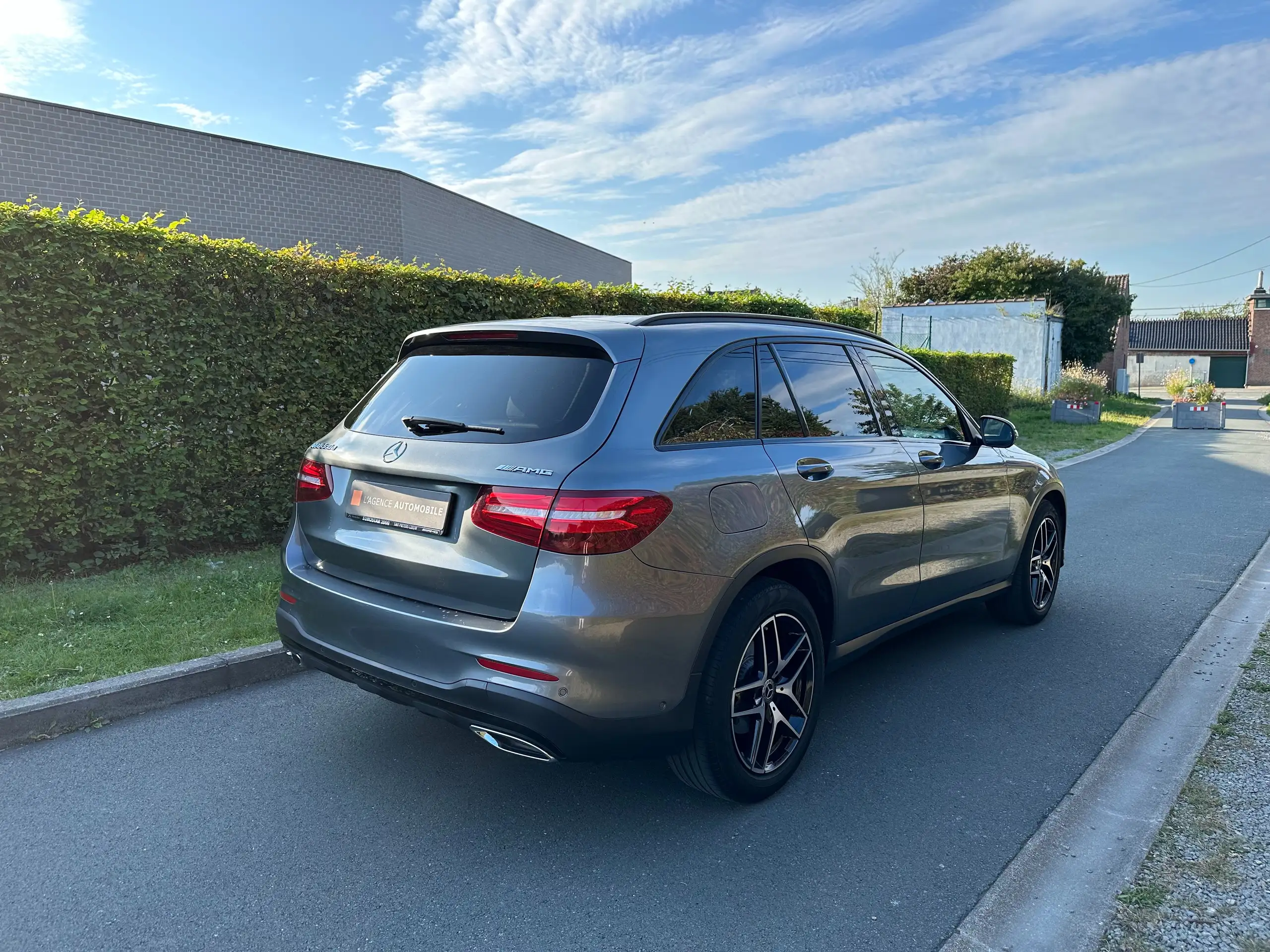 Mercedes-Benz - GLC 220