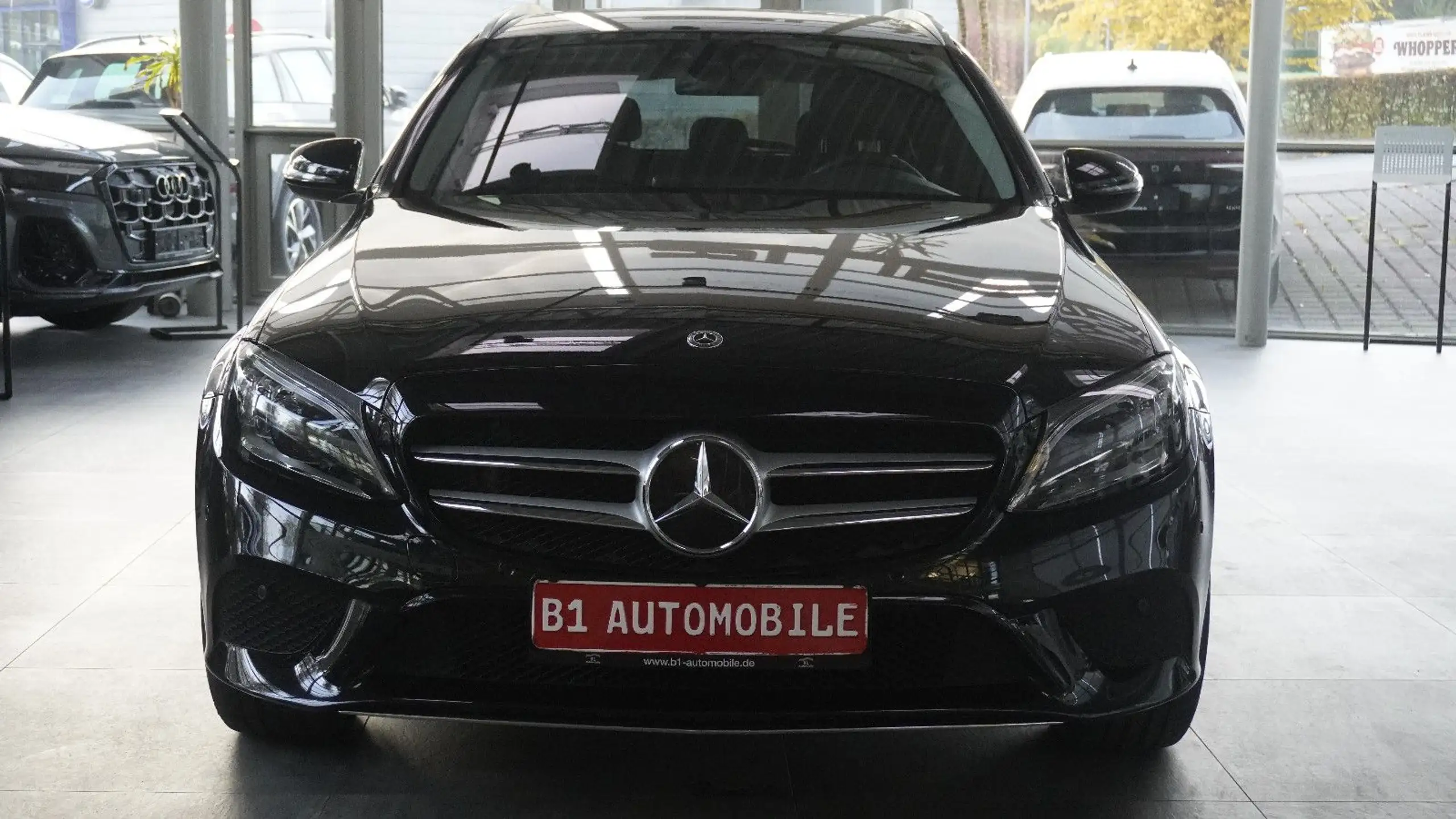 Mercedes-Benz - C 220