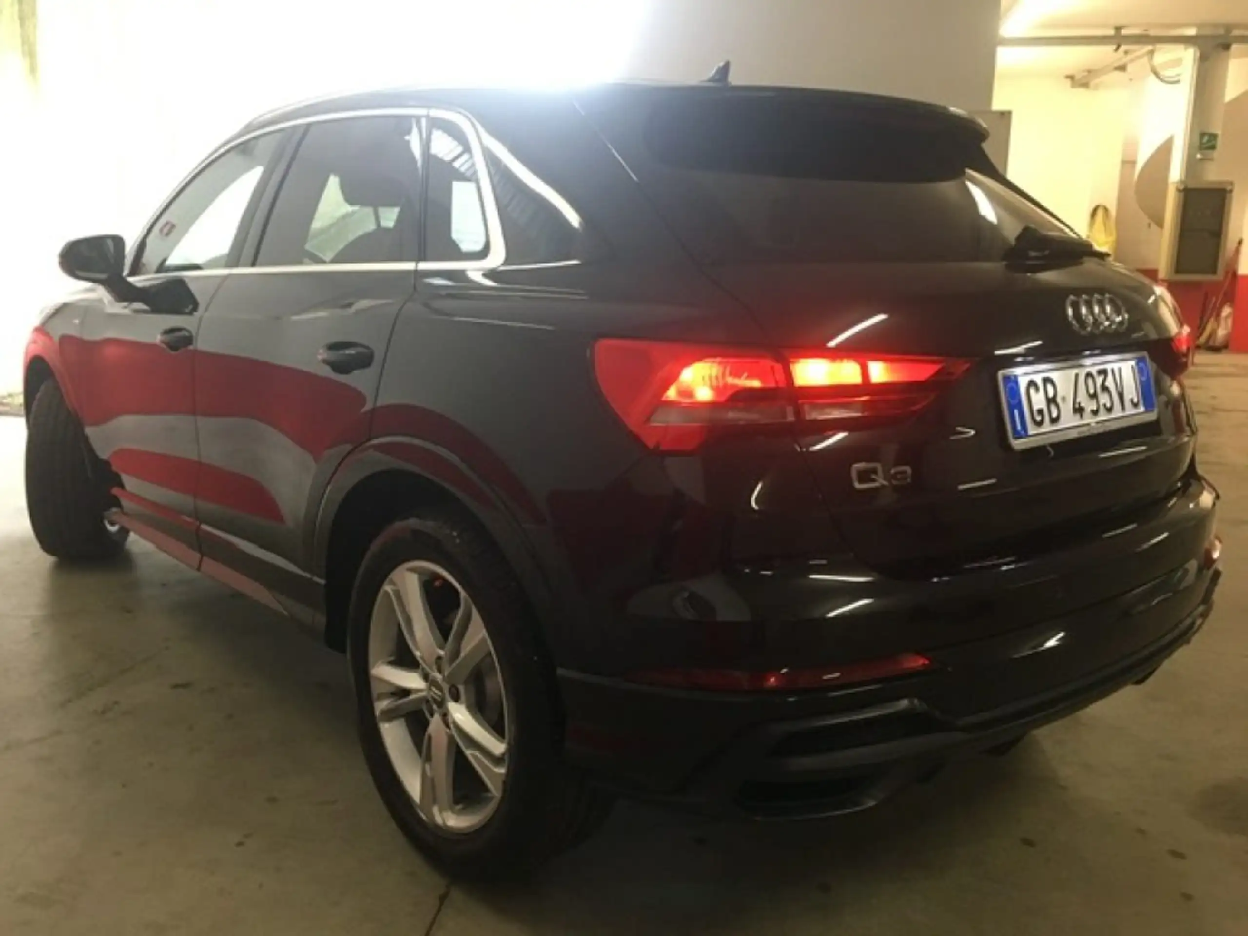 Audi - Q3