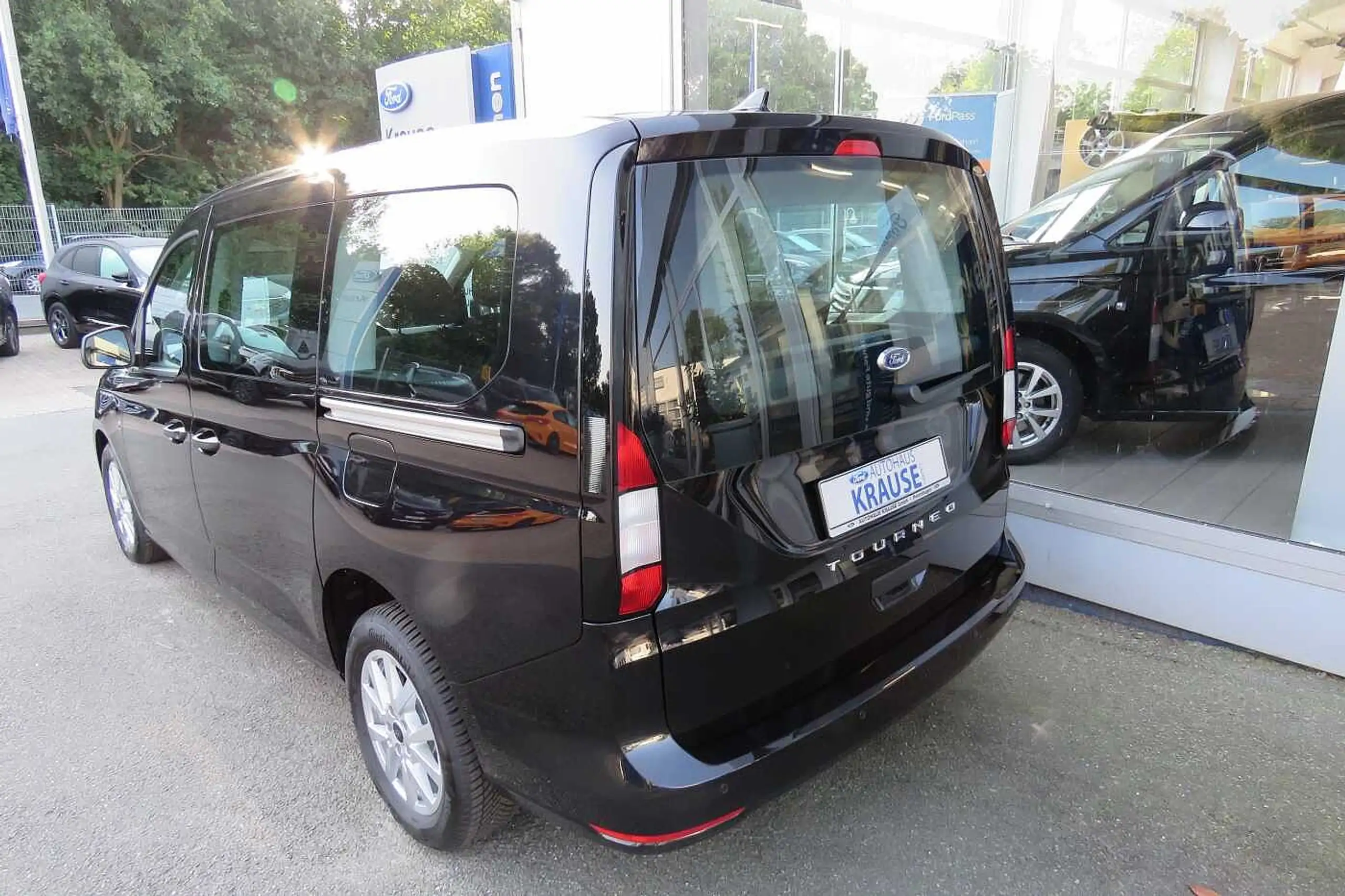 Ford - Tourneo Connect