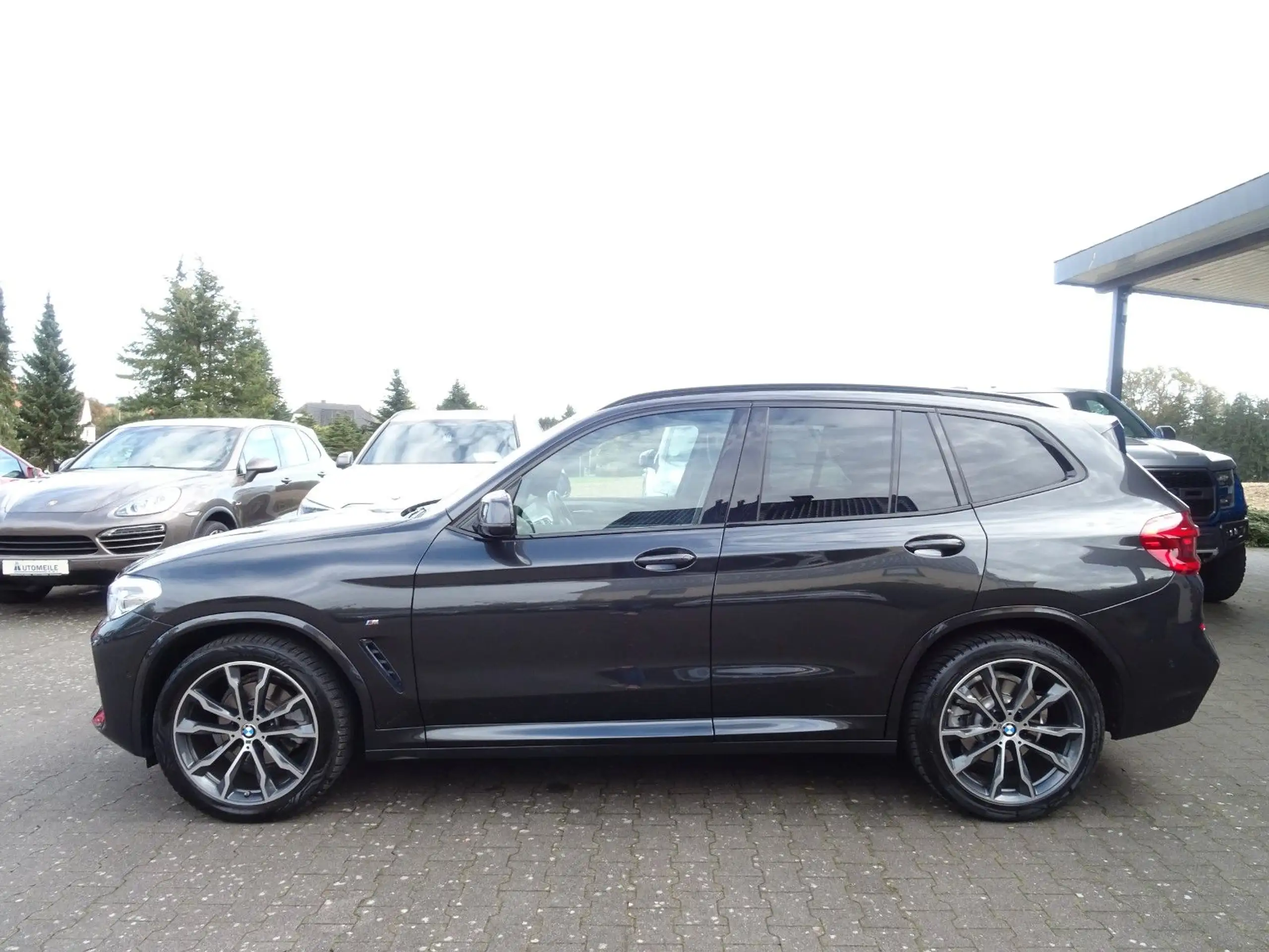 BMW - X3