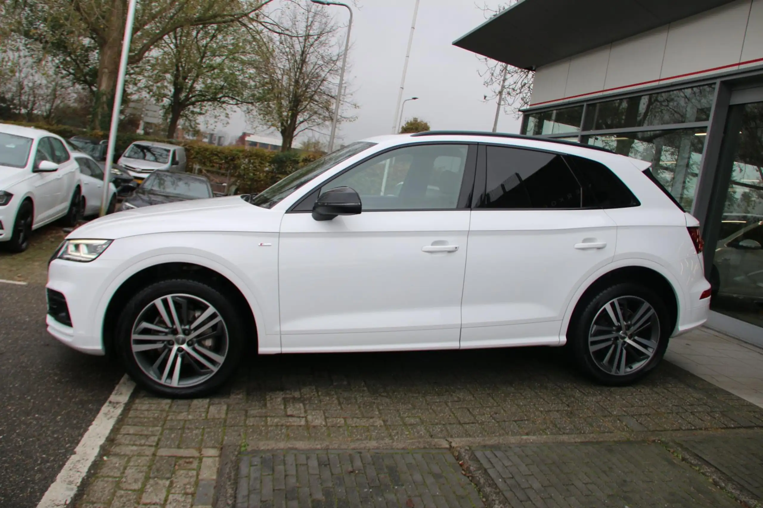 Audi - Q5