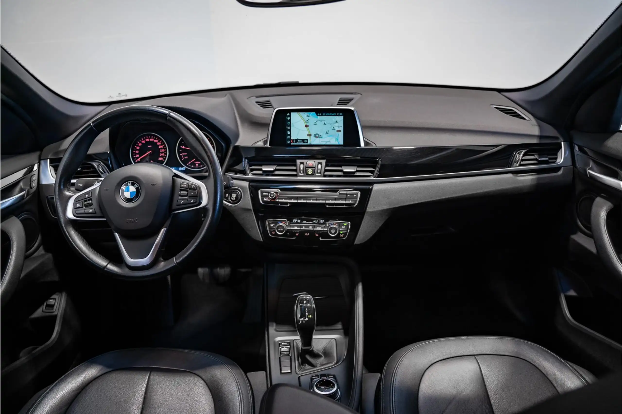 BMW - X1