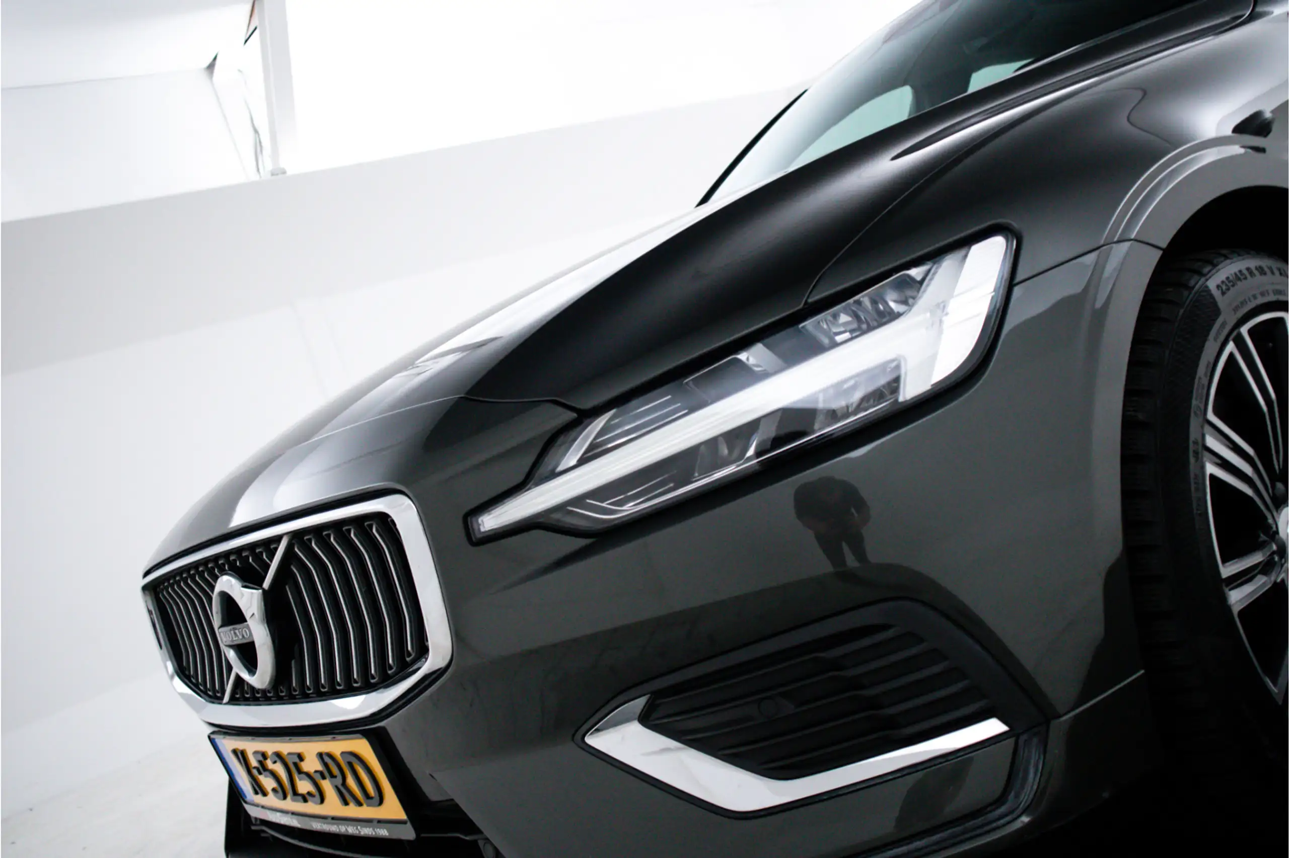 Volvo - V60