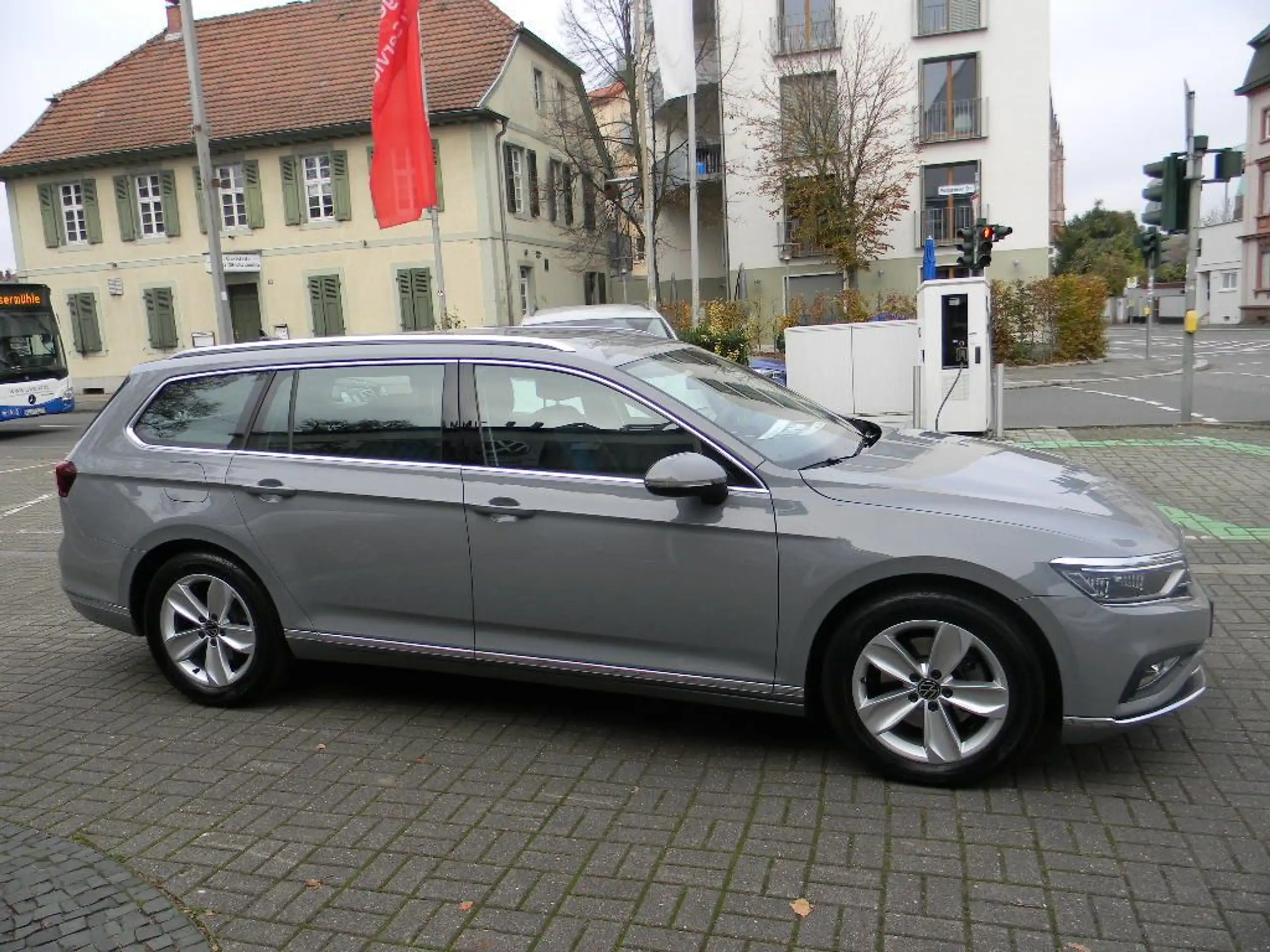 Volkswagen - Passat Variant