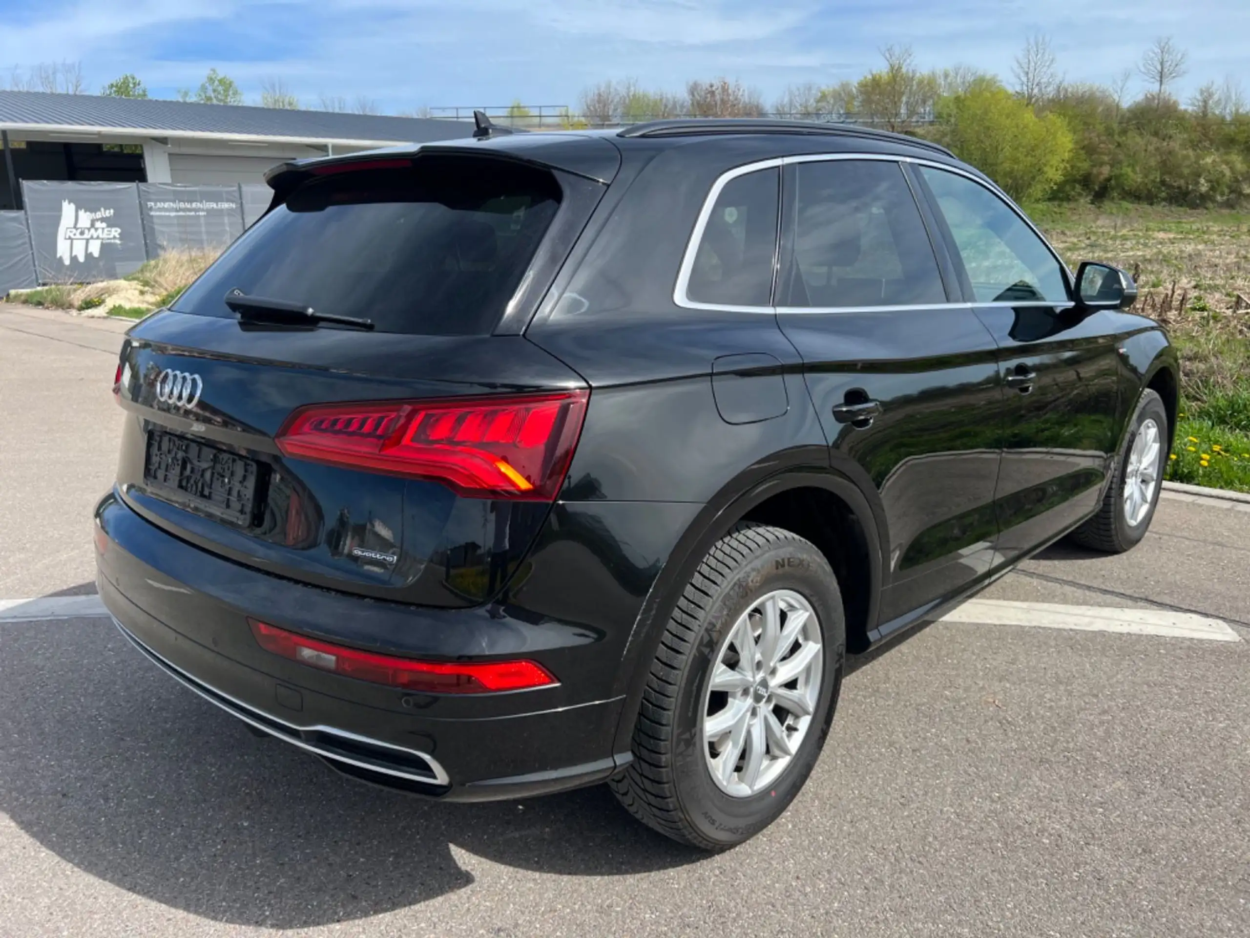 Audi - Q5