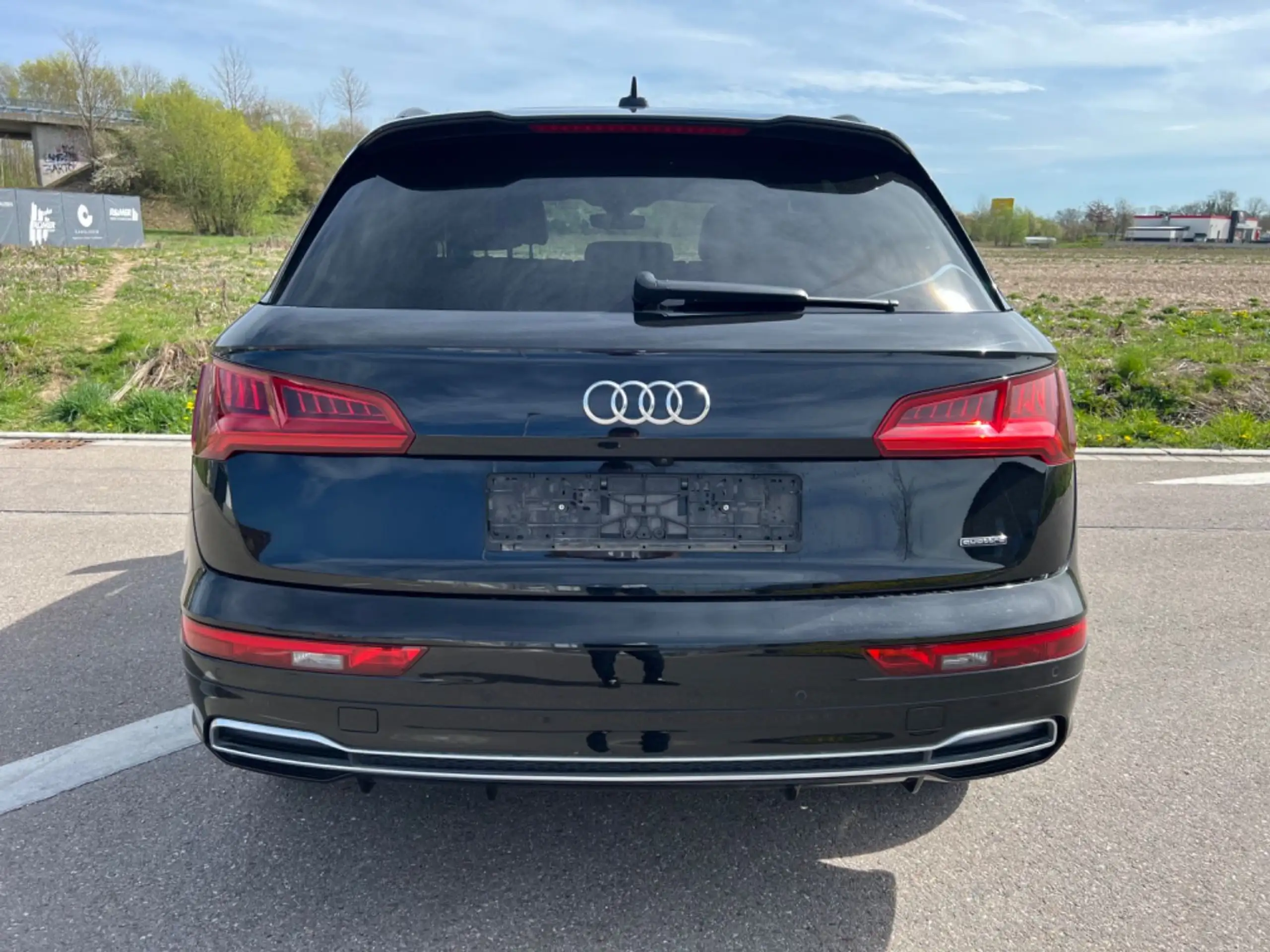 Audi - Q5