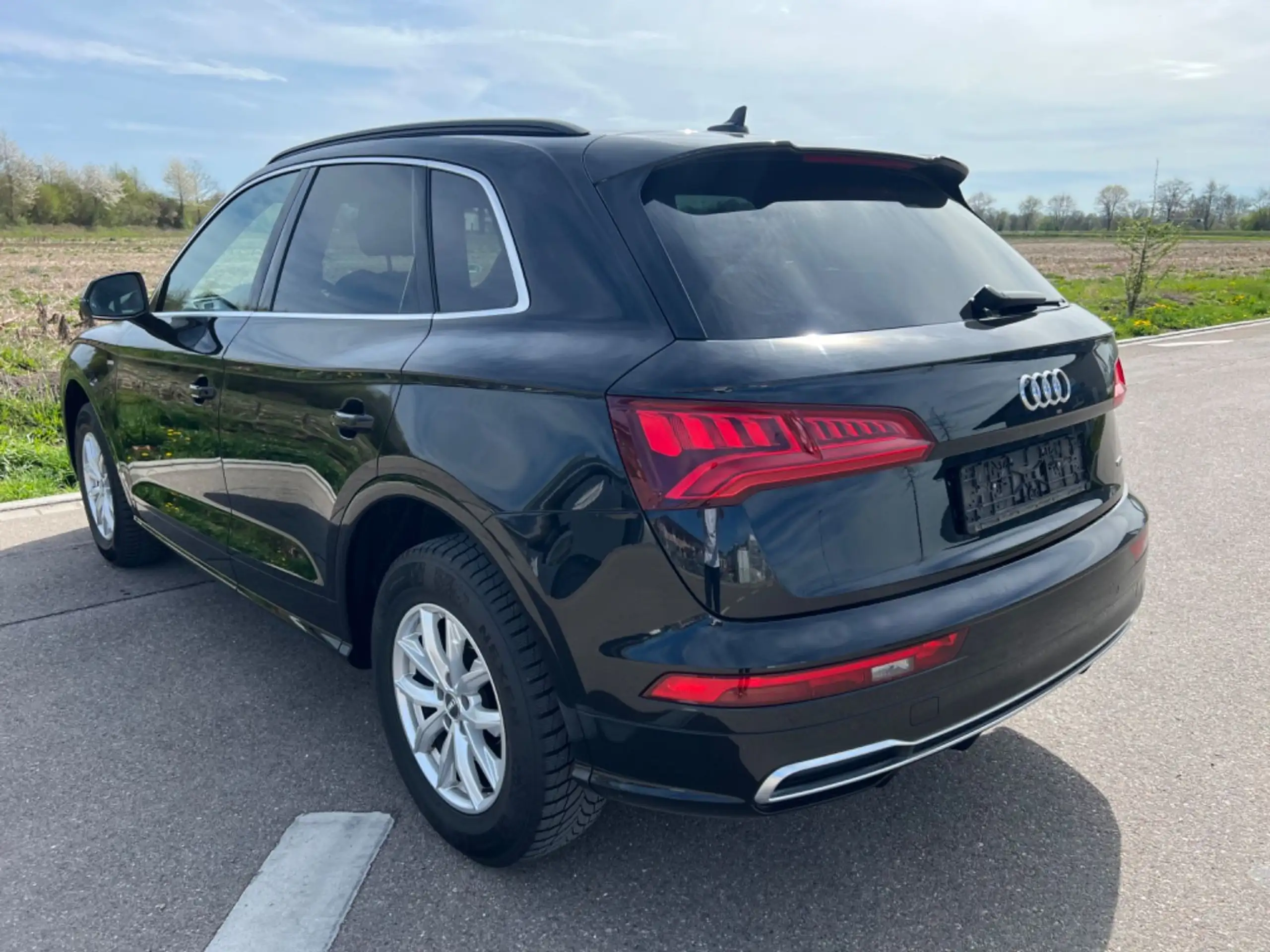 Audi - Q5