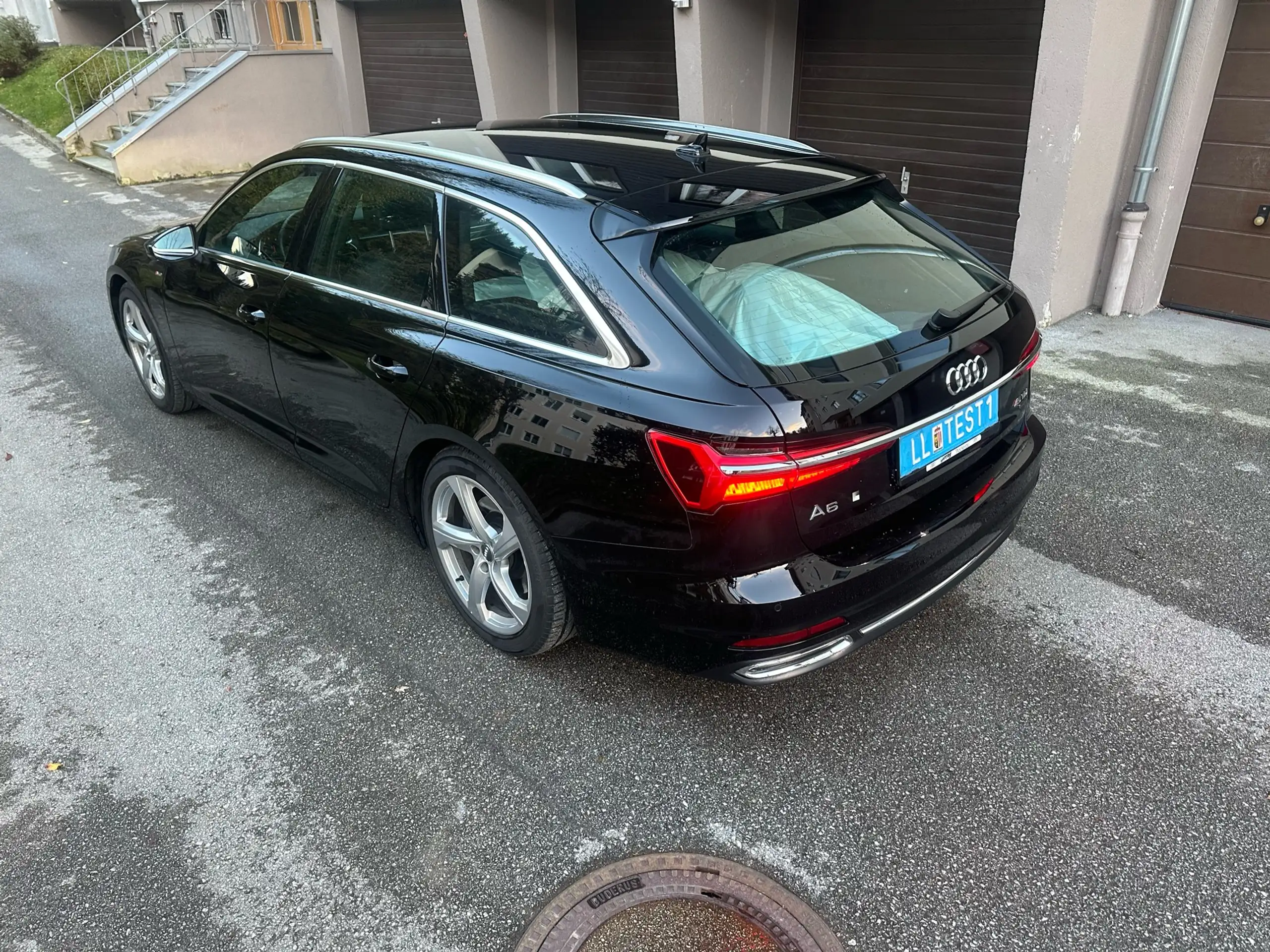 Audi - A6