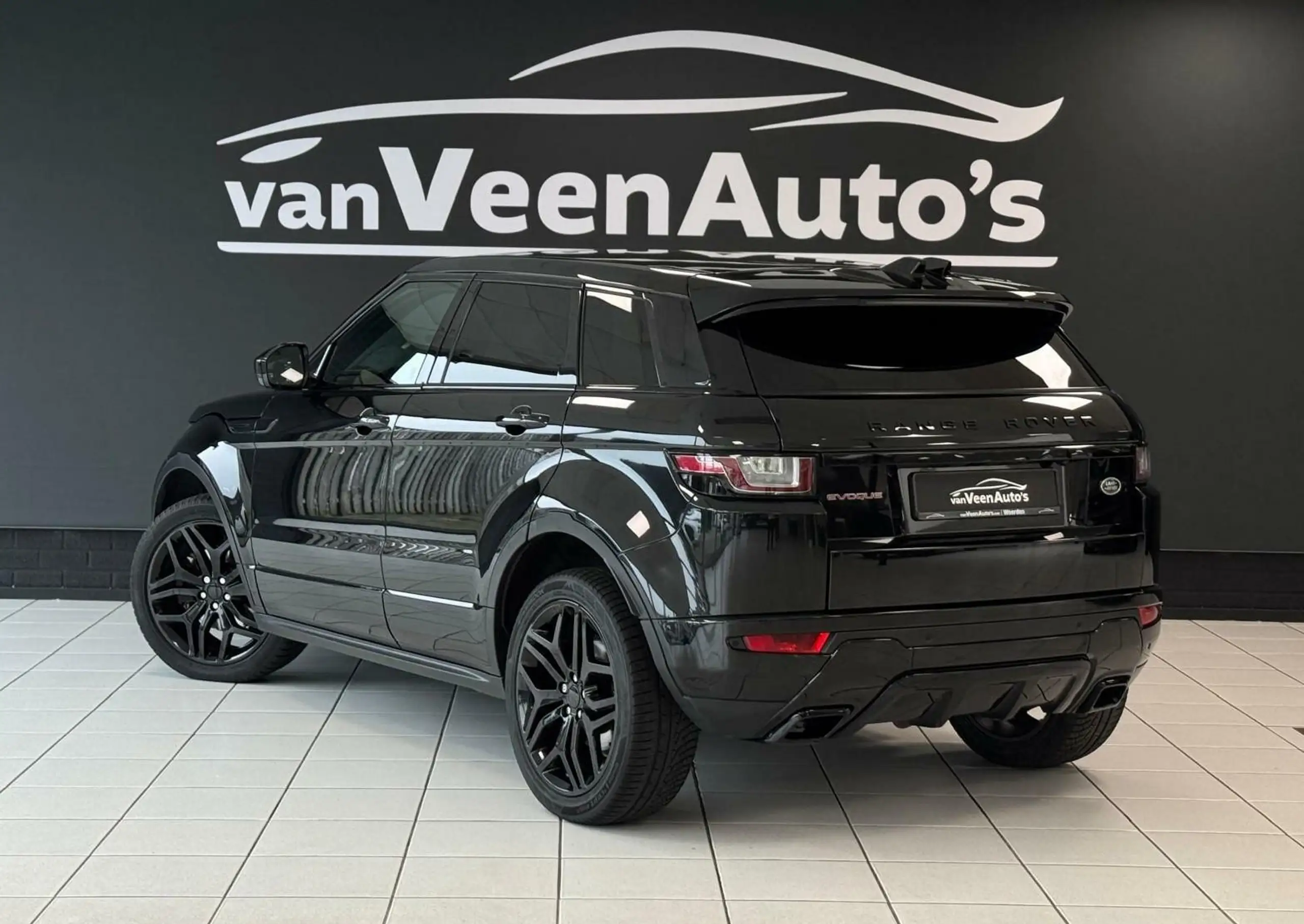 Land Rover - Range Rover Evoque