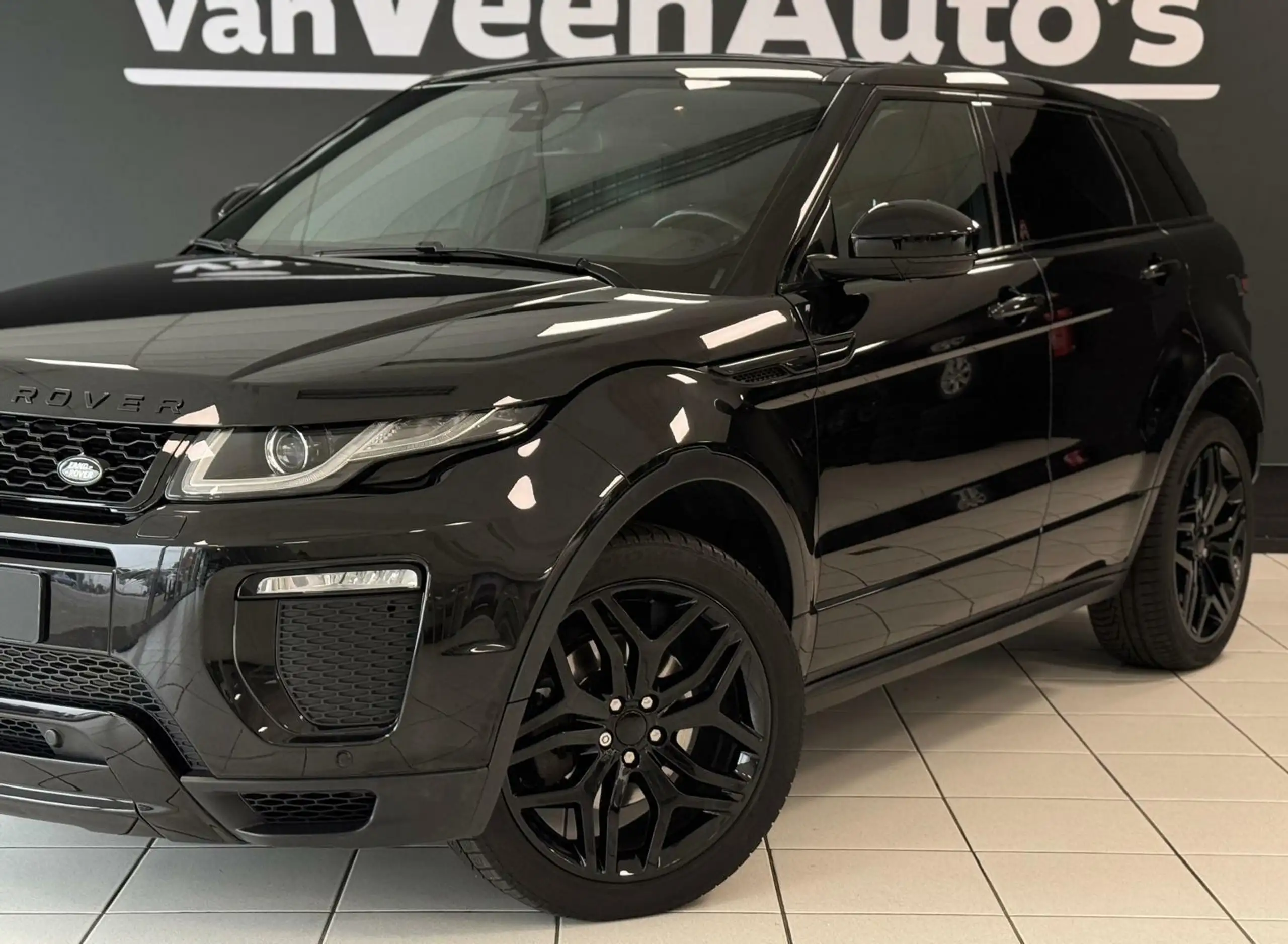 Land Rover - Range Rover Evoque