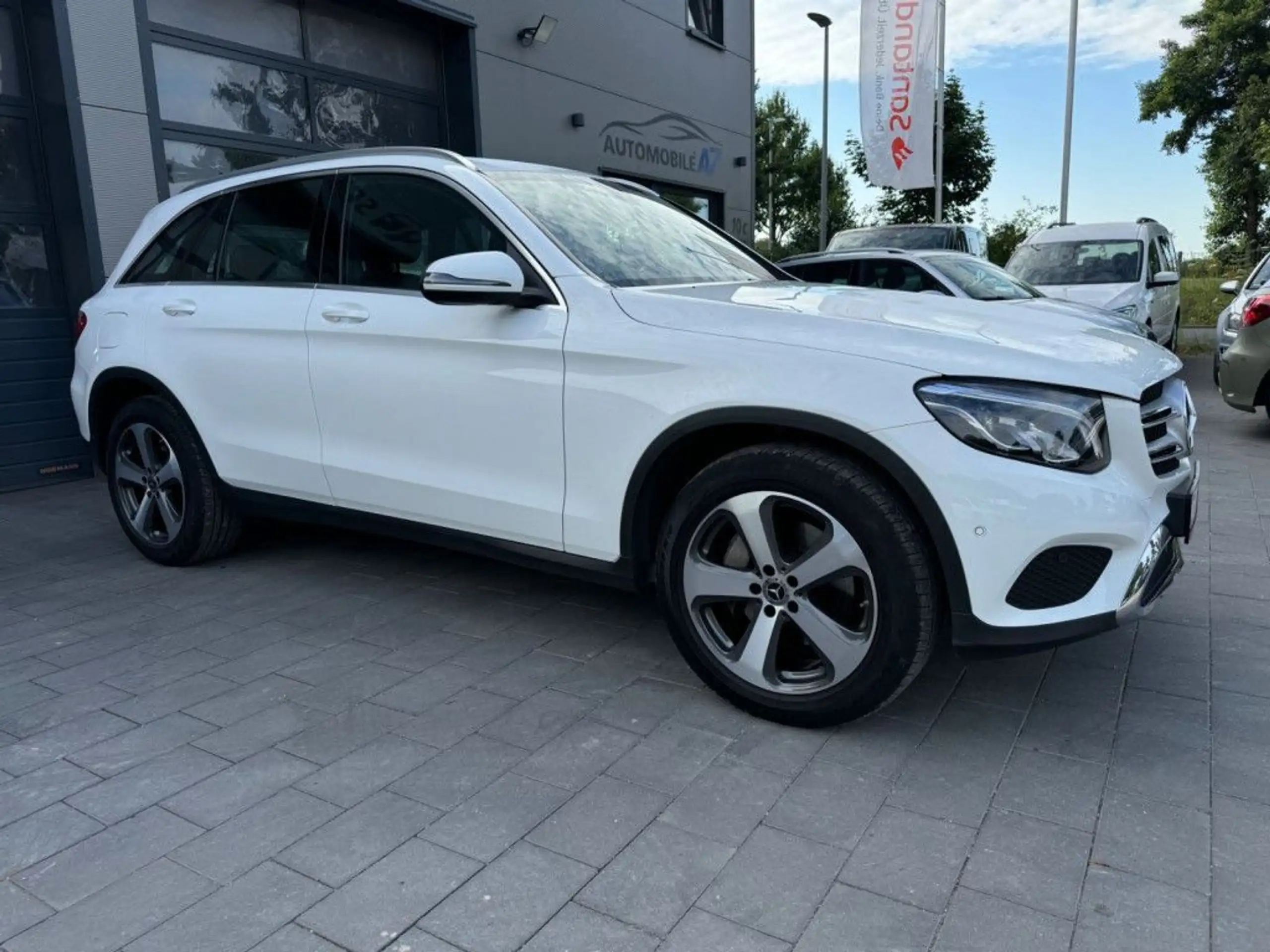 Mercedes-Benz - GLC 250