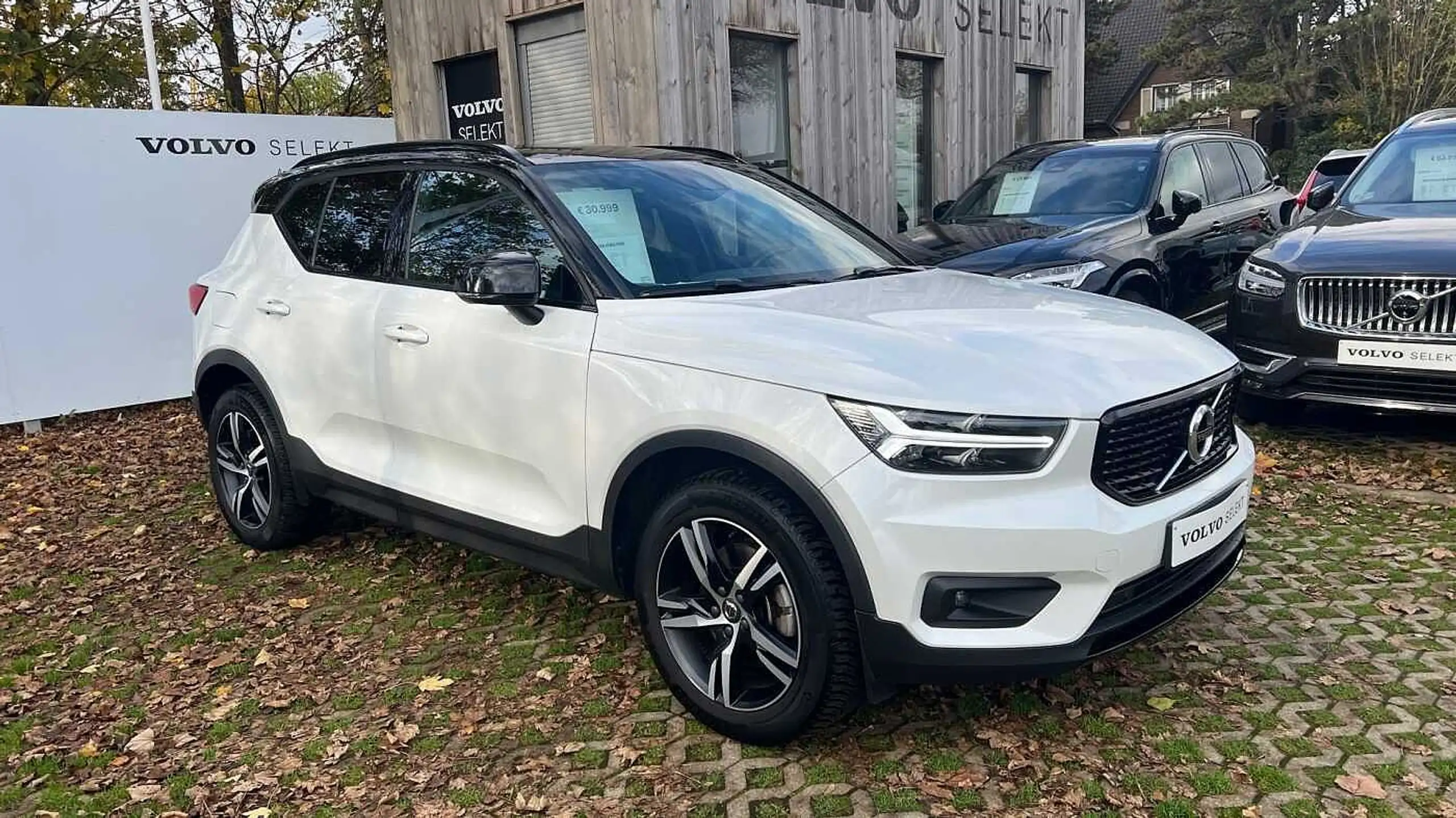 Volvo - XC40