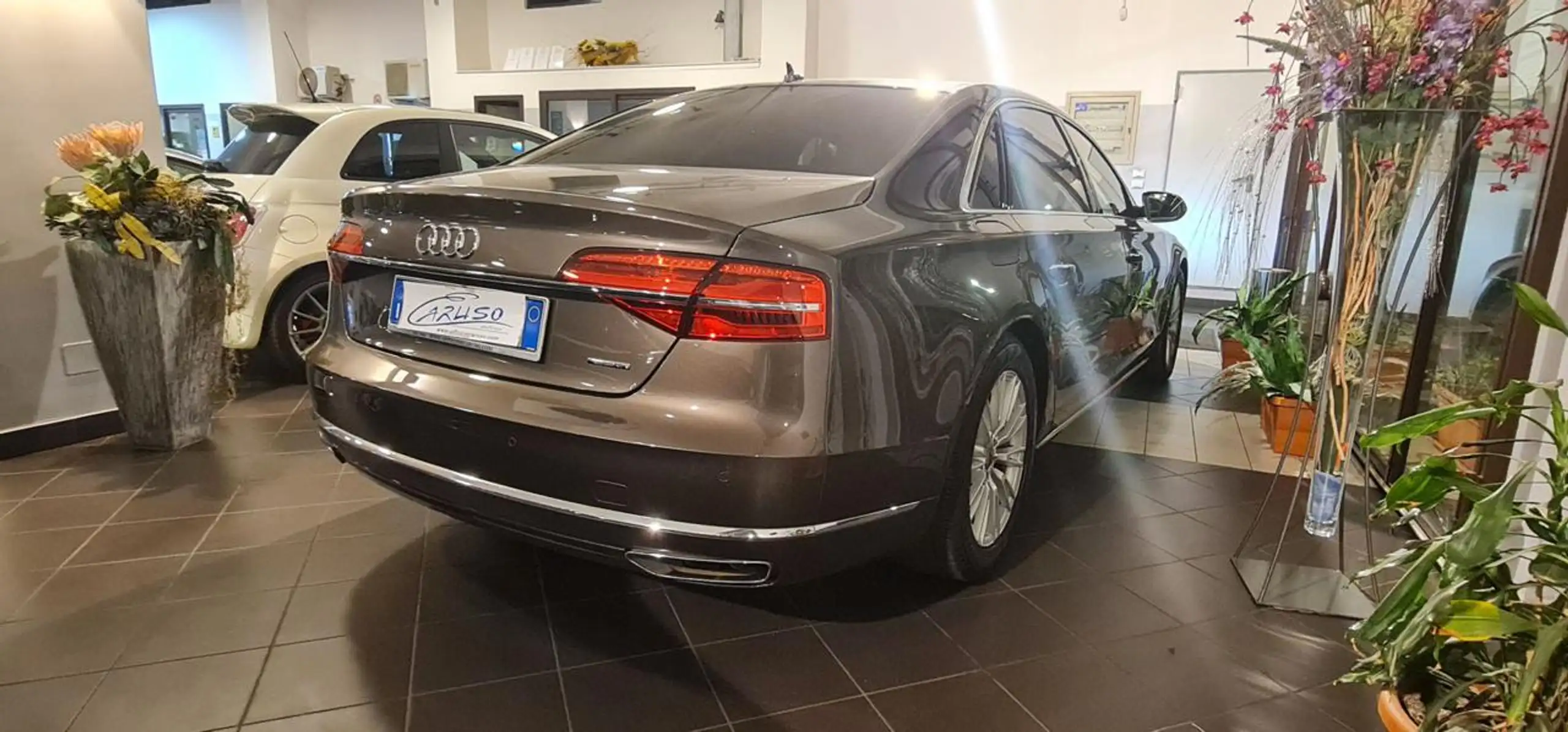 Audi - A8