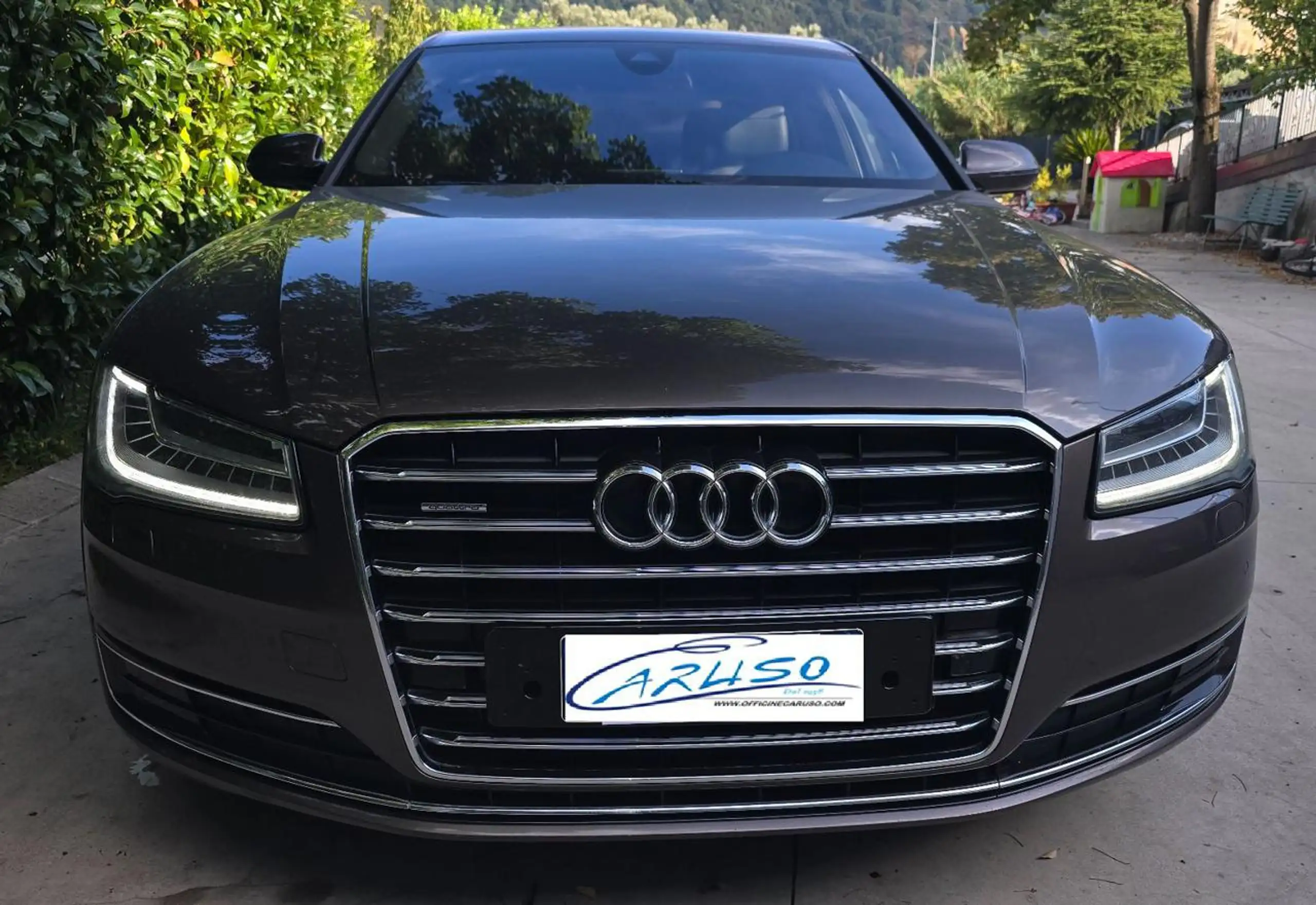 Audi - A8