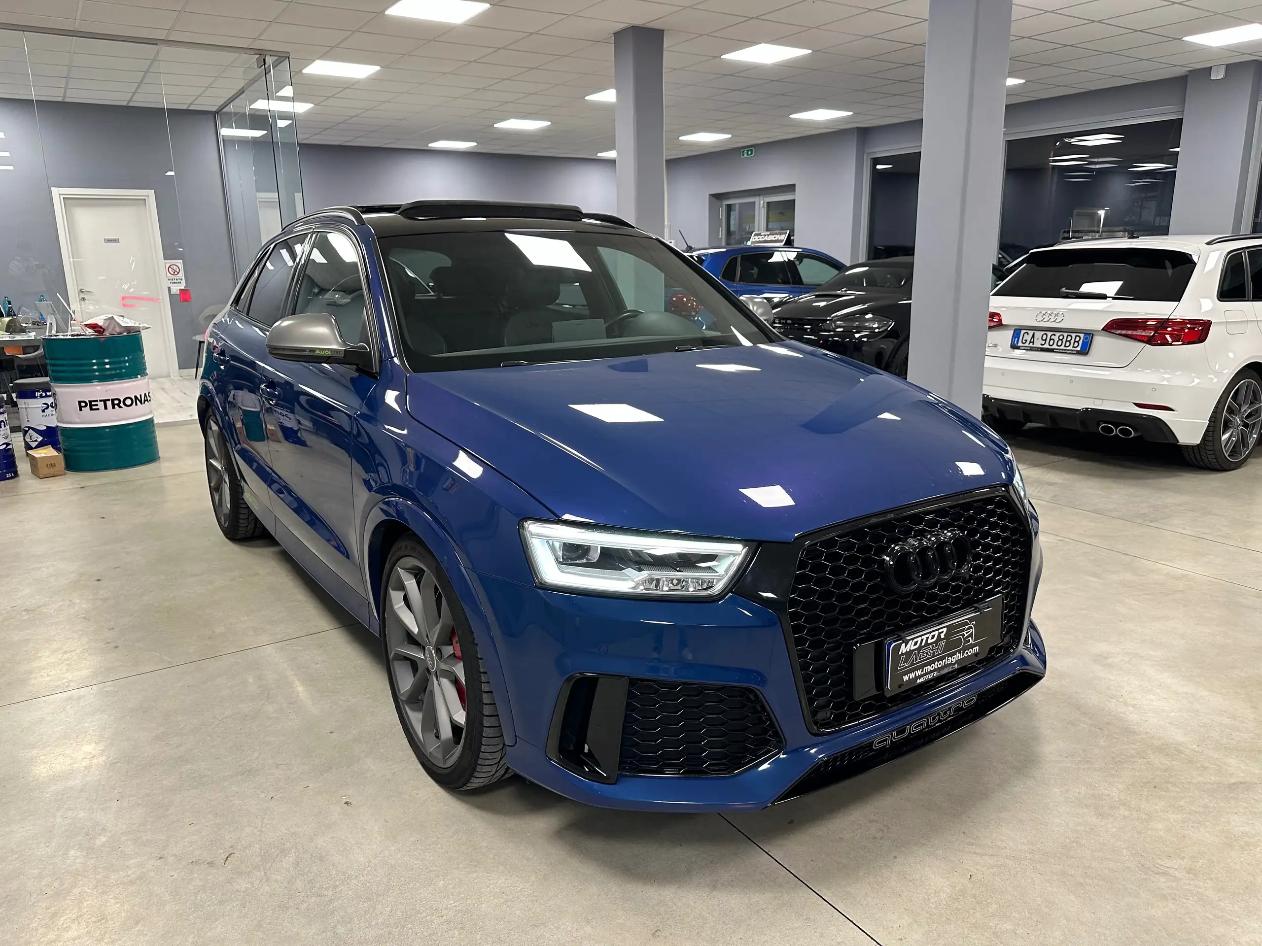 Audi - RS Q3