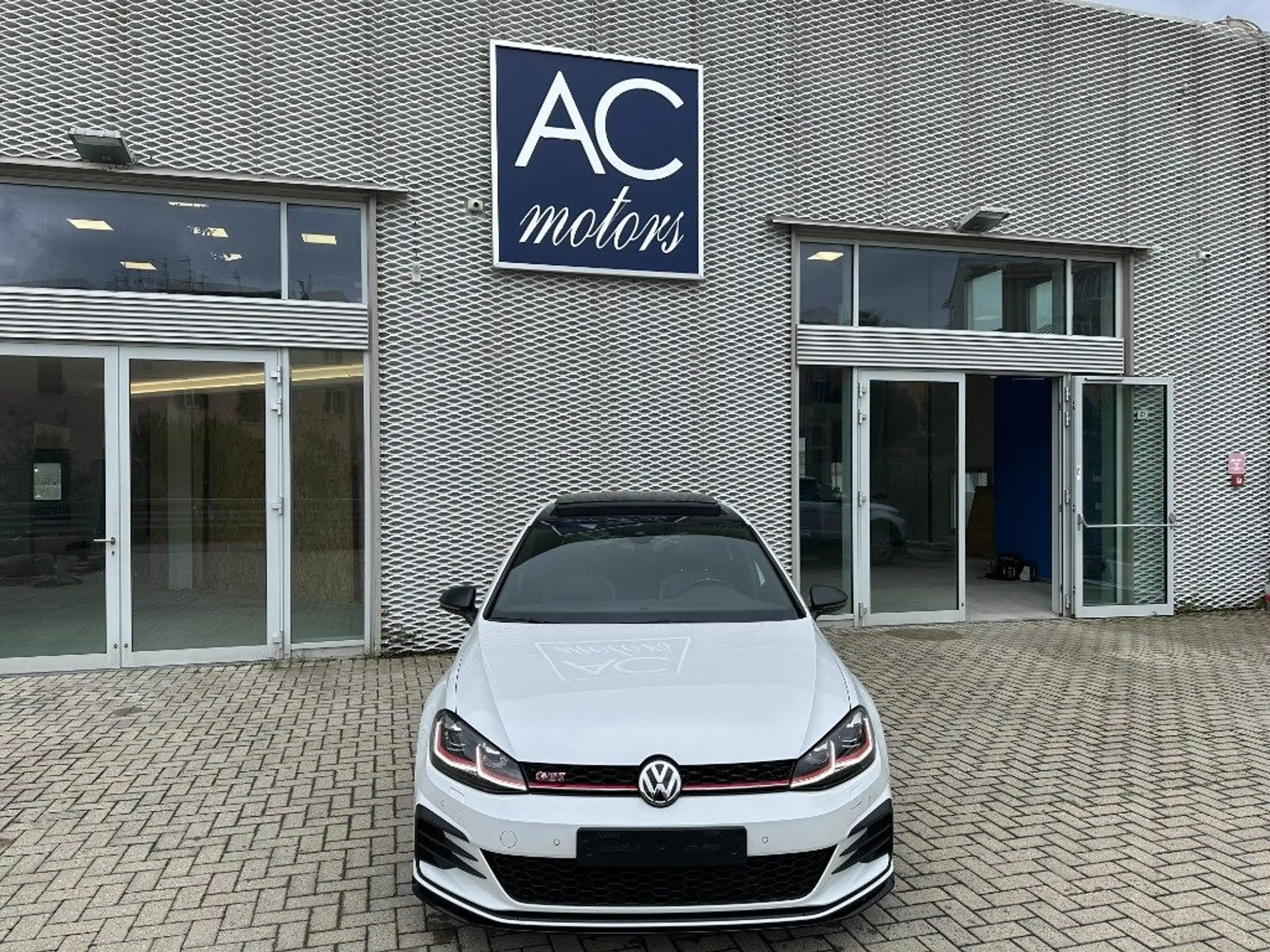 Volkswagen Golf GTI 2020