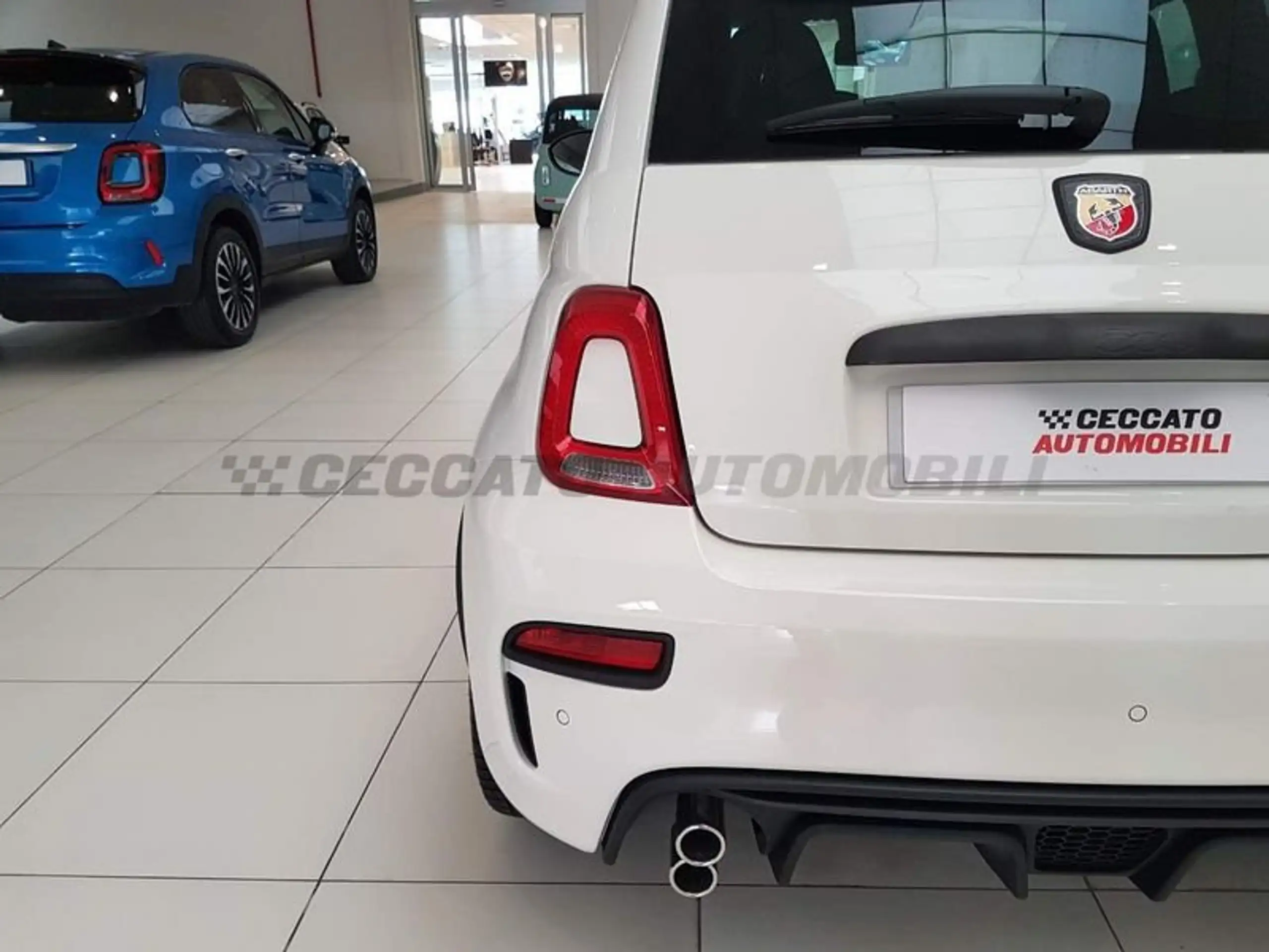 Abarth - 695