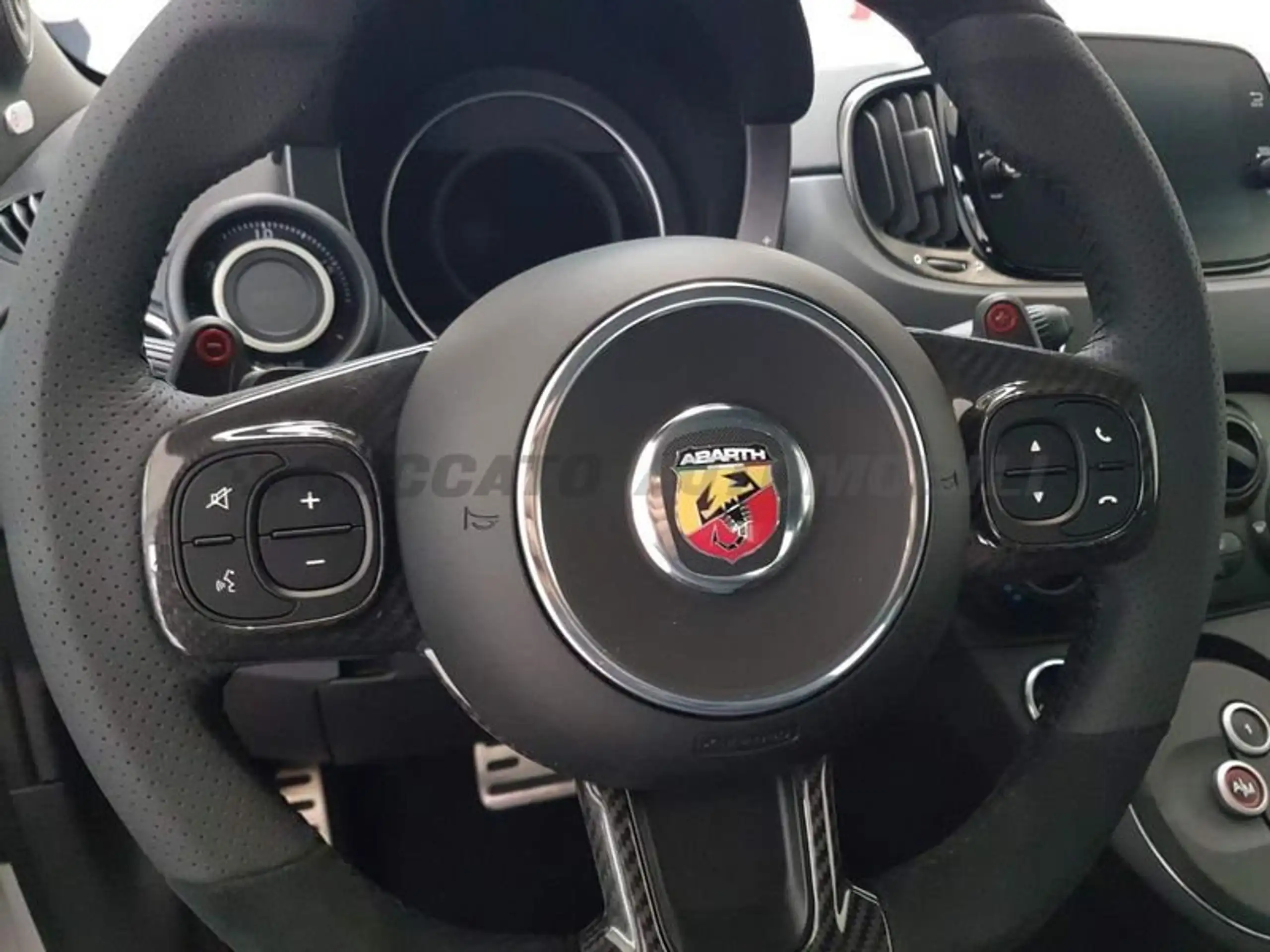 Abarth - 695