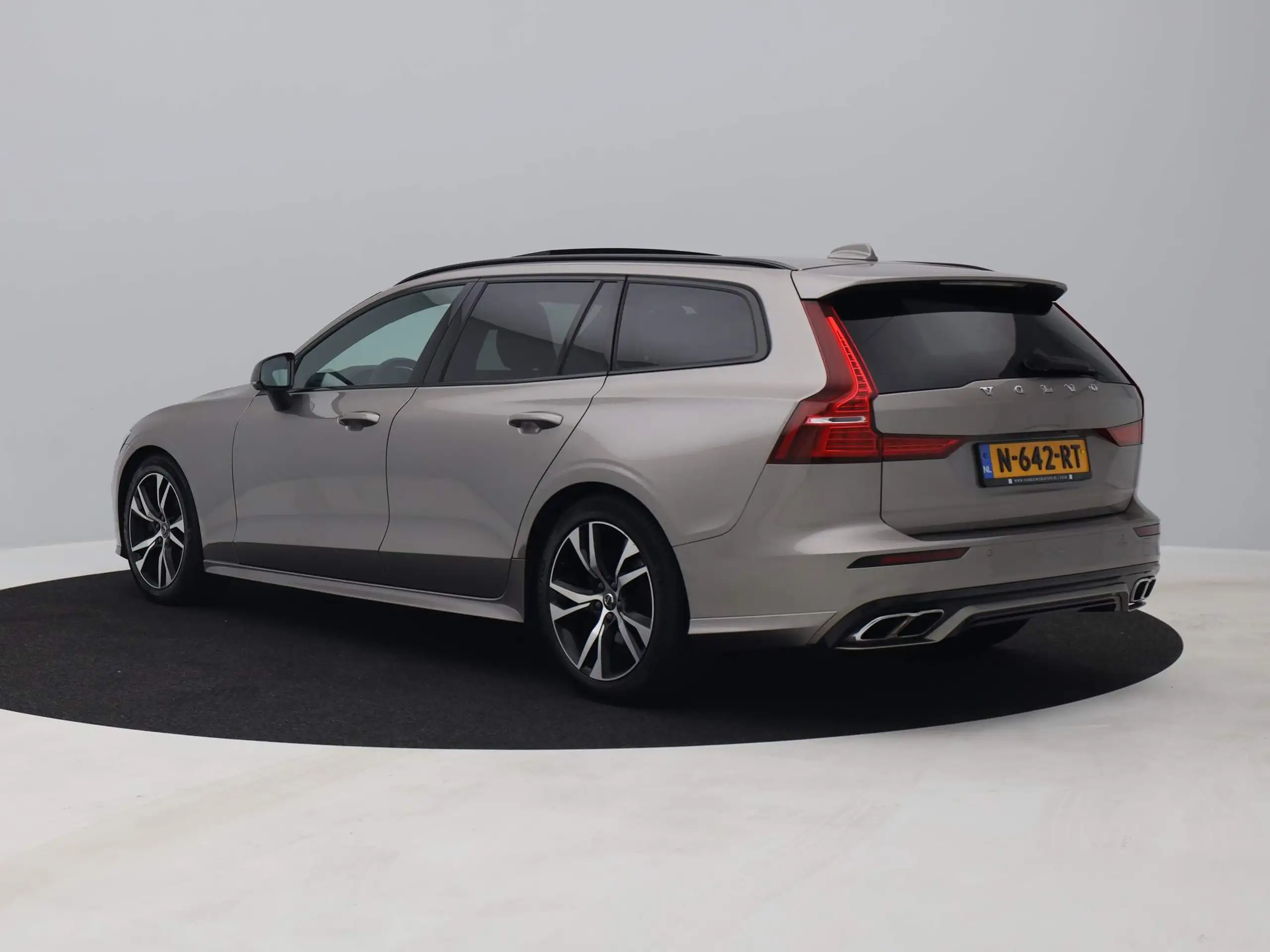 Volvo - V60