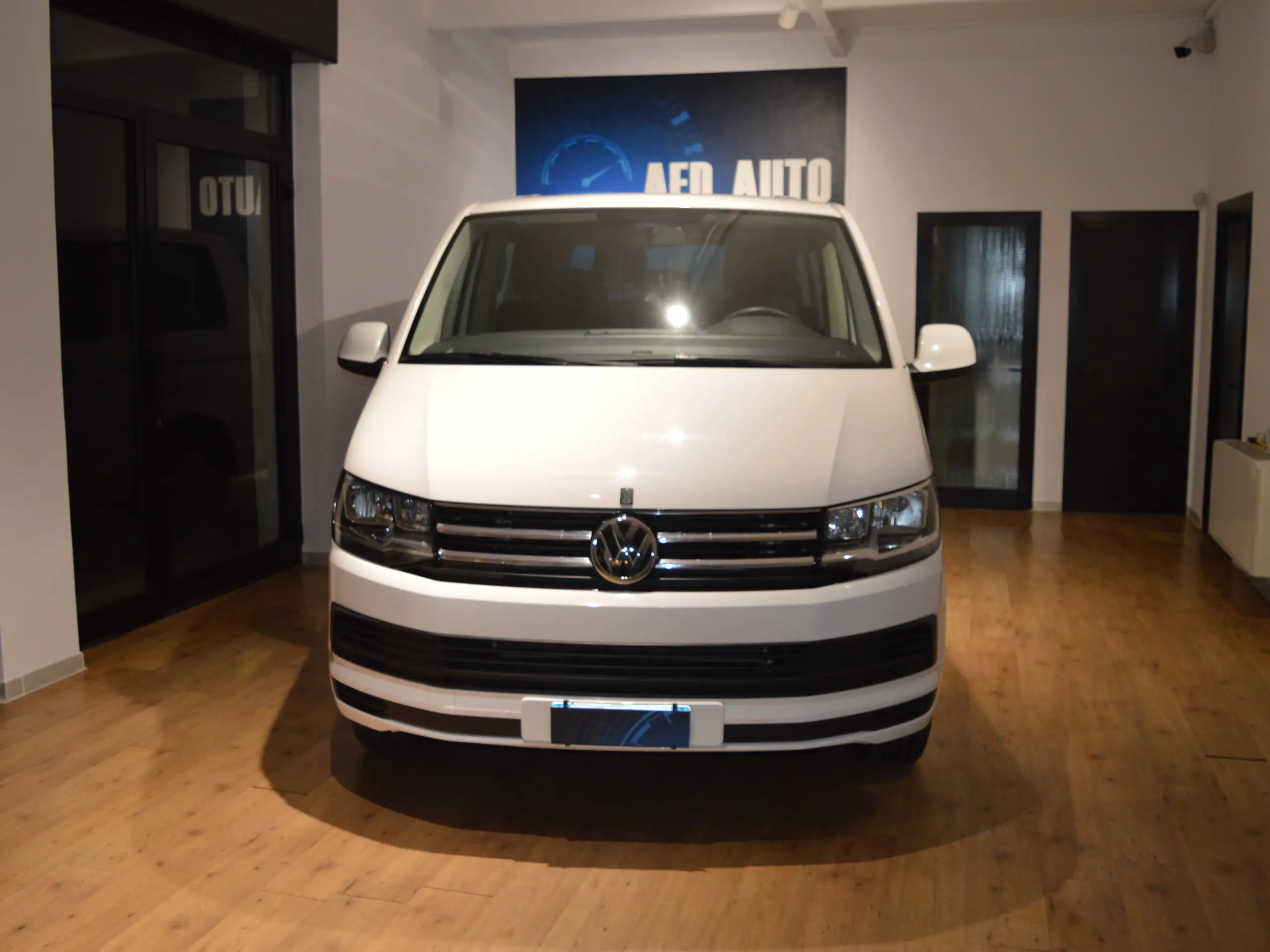 Volkswagen - T6 Caravelle