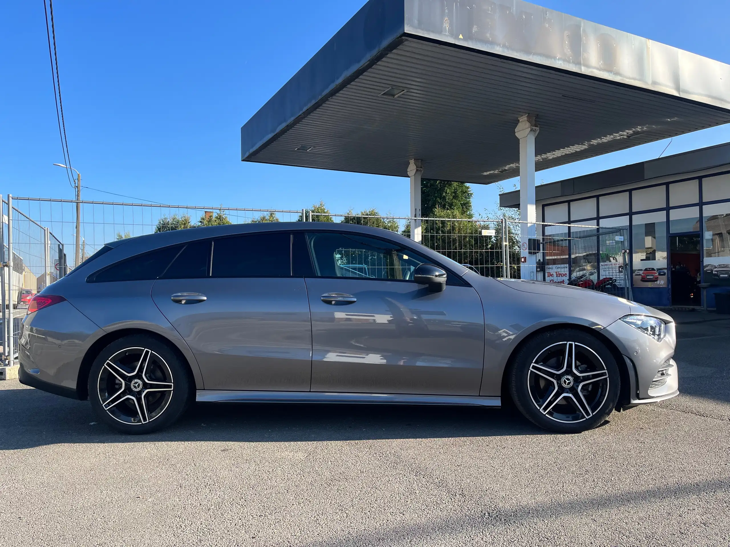 Mercedes-Benz - CLA 180