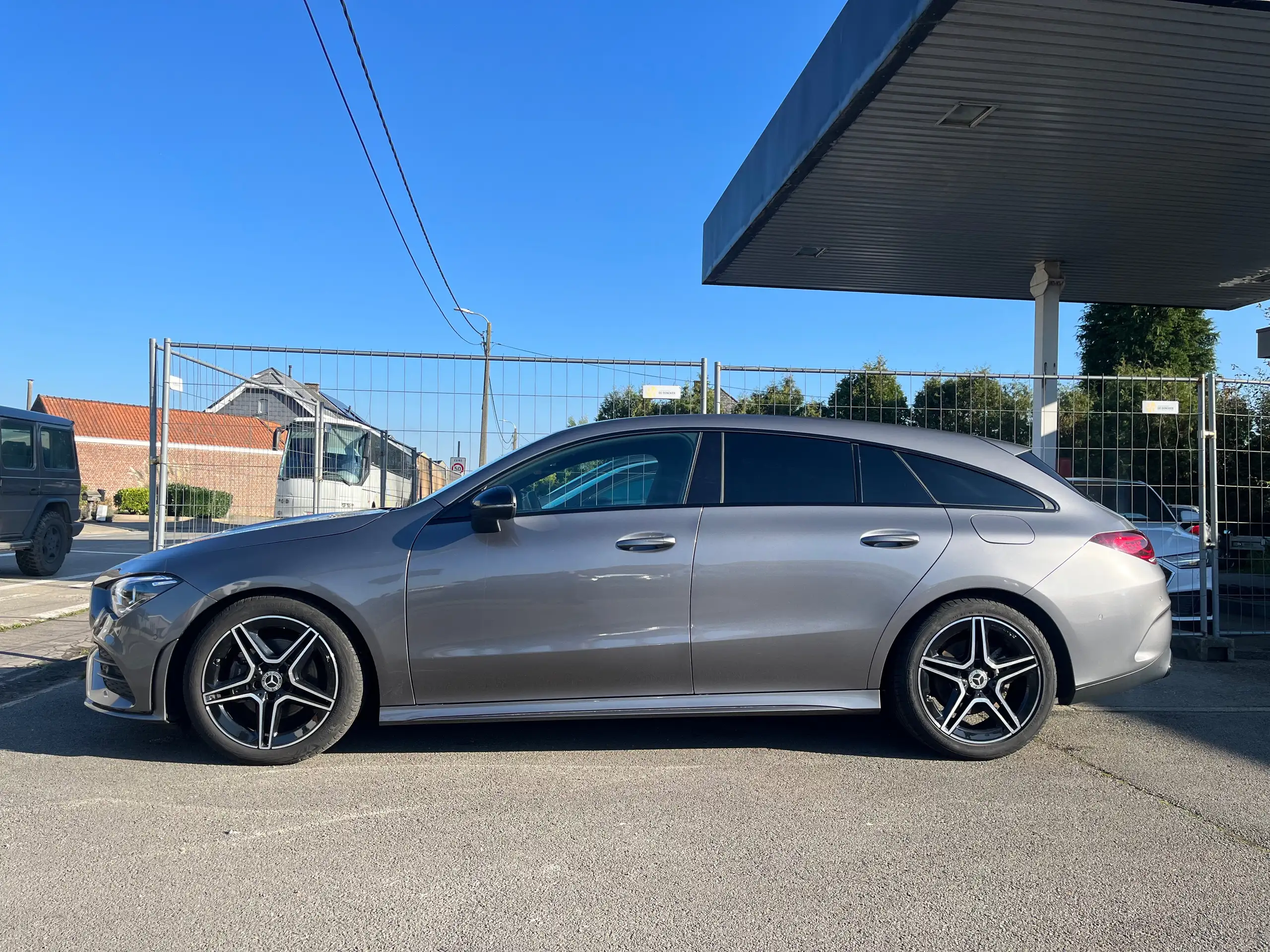 Mercedes-Benz - CLA 180