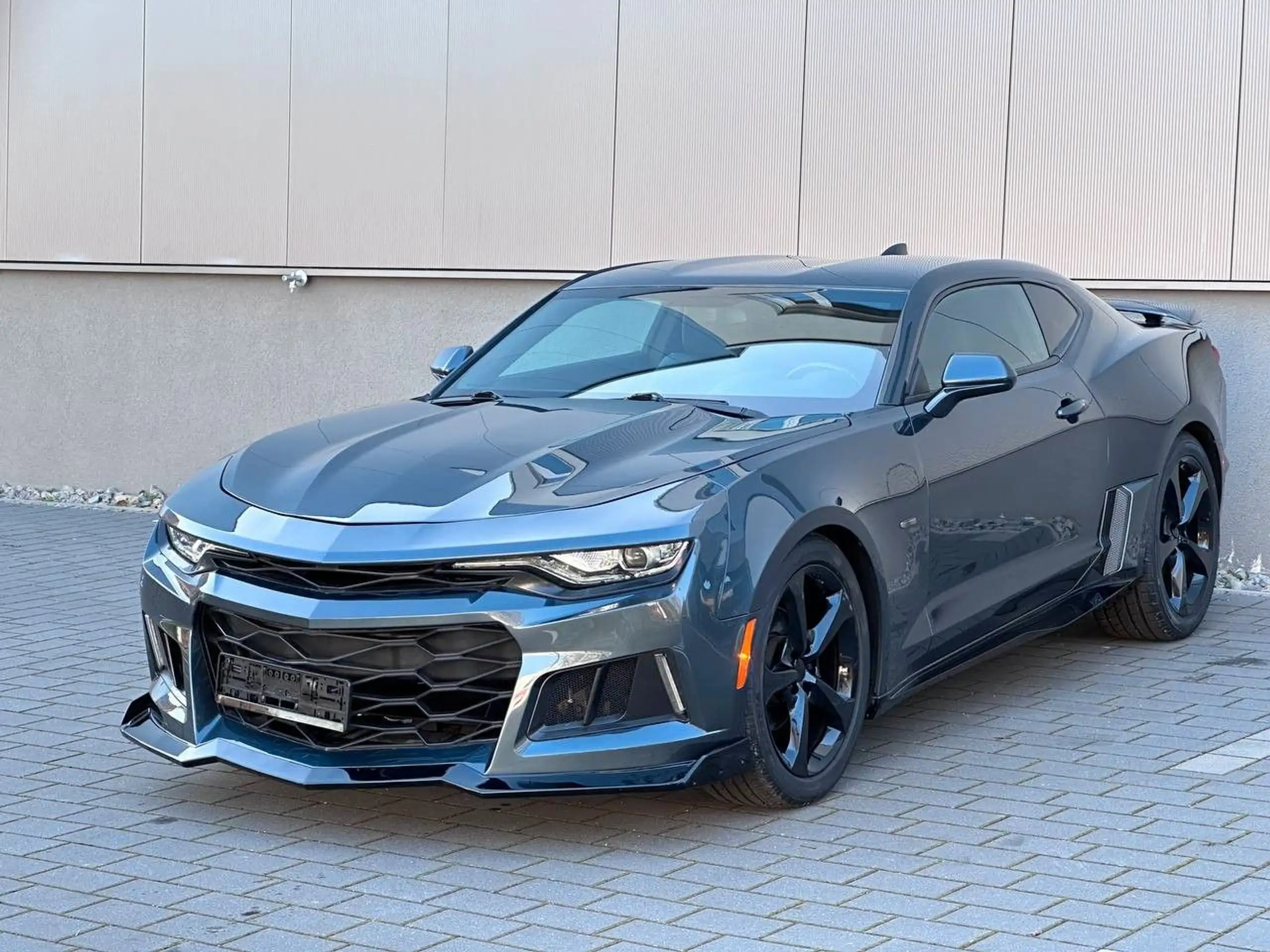 Chevrolet - Camaro