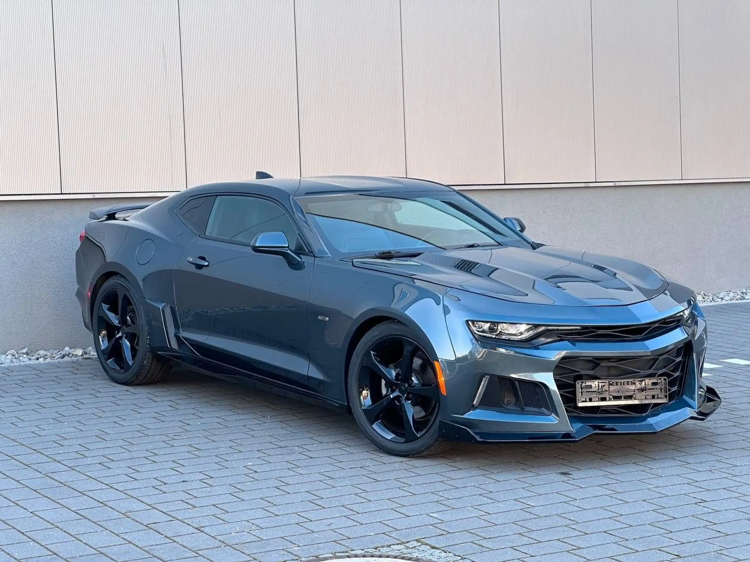 Chevrolet - Camaro