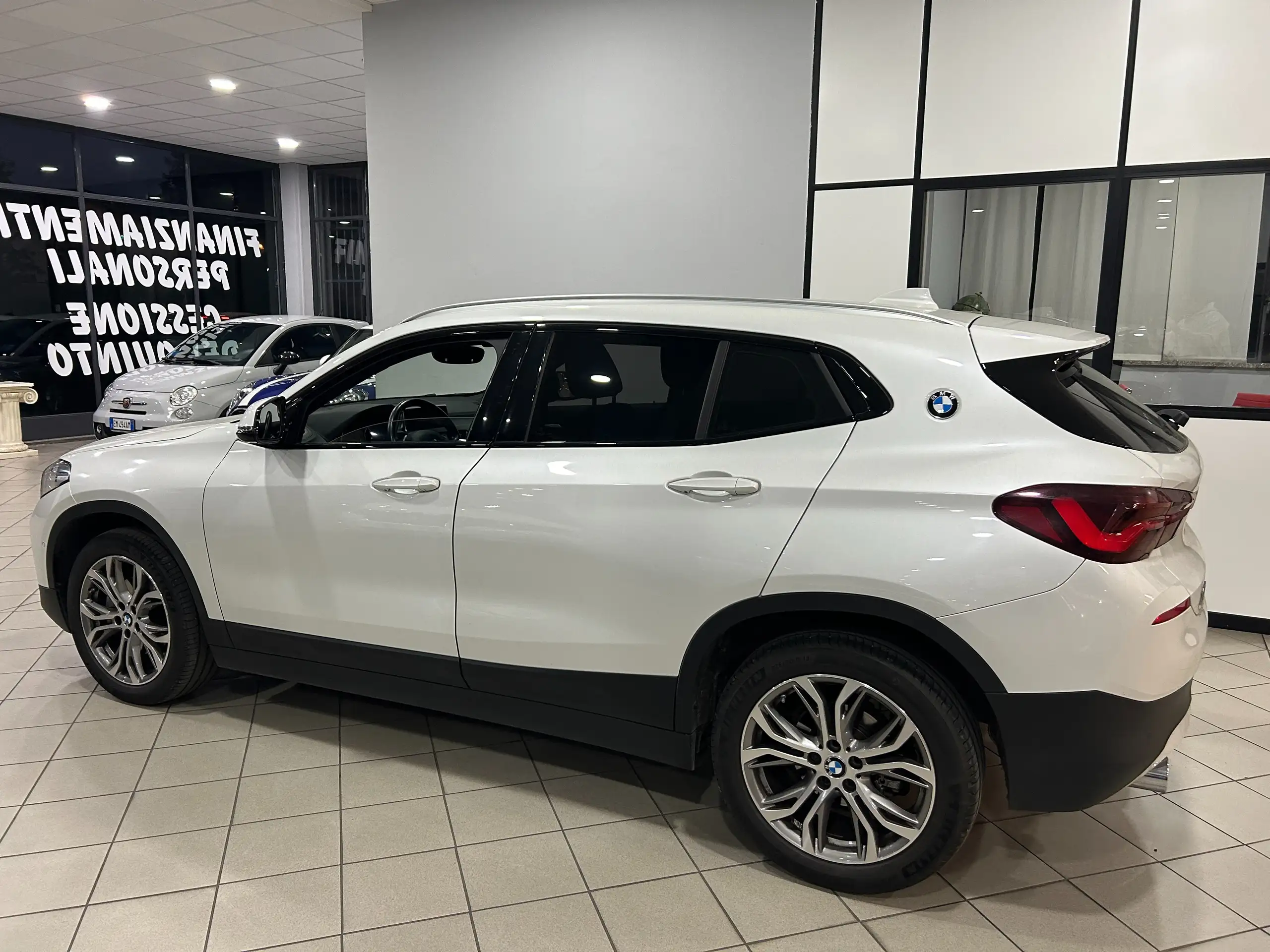 BMW - X2